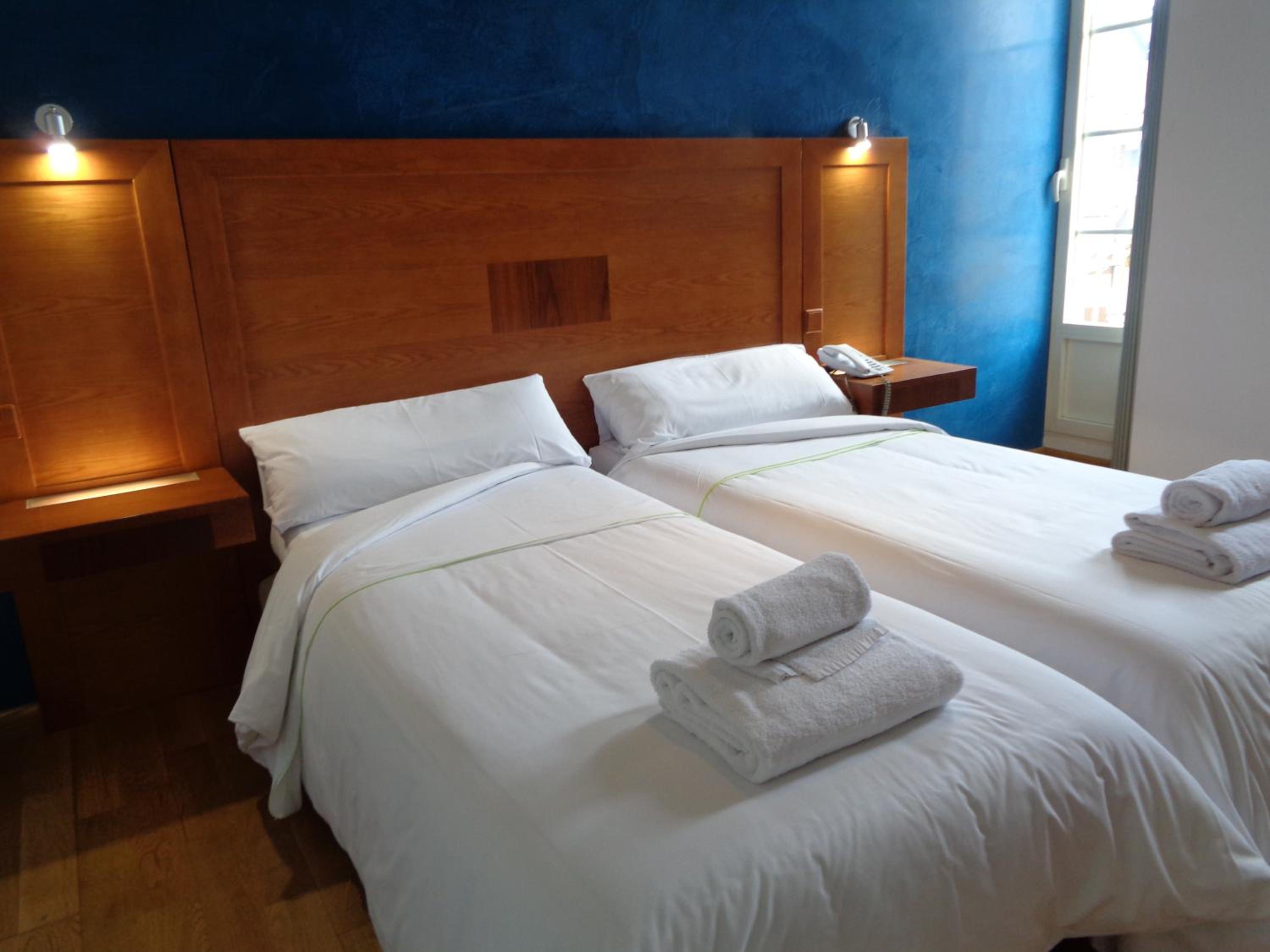 Double or Twin Room photo 2