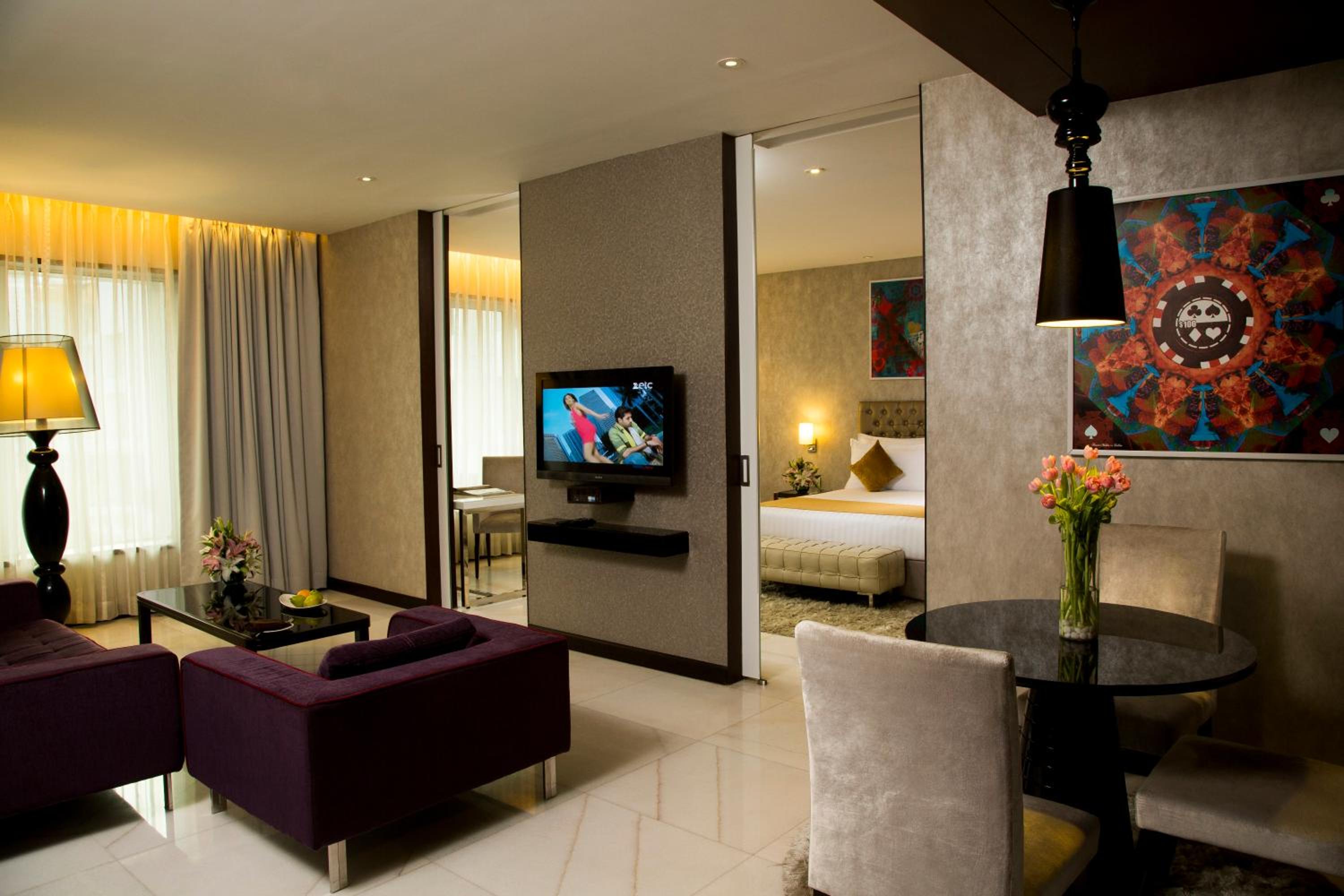 Deluxe Suite
