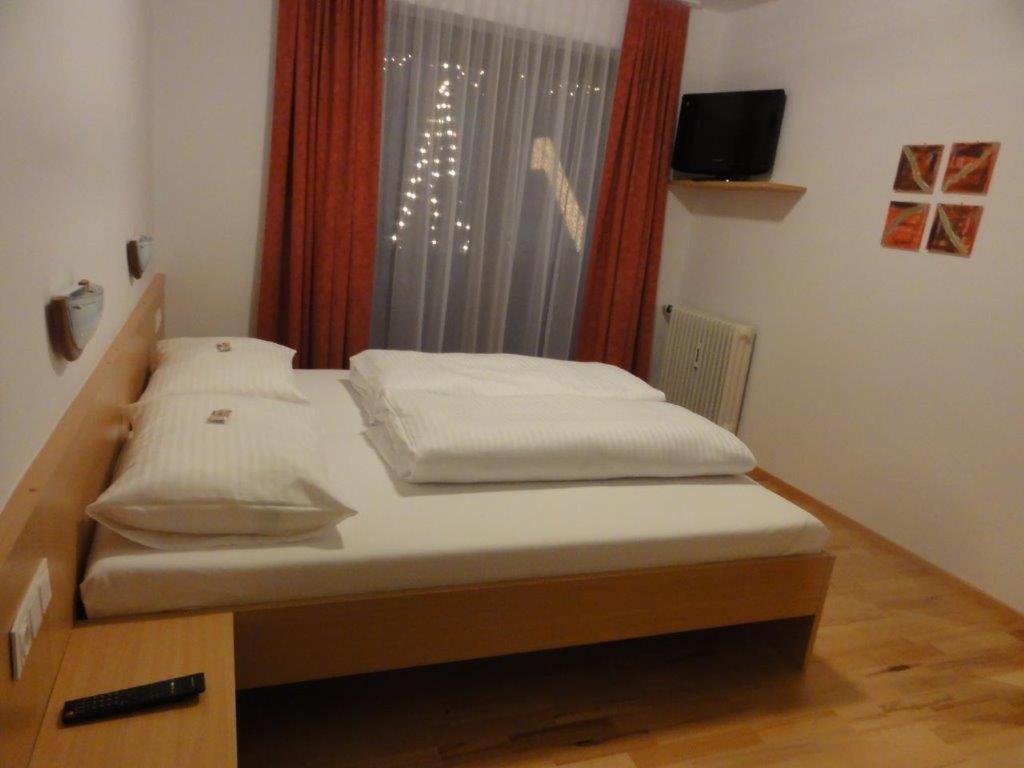 One-Bedroom Apartment with Balcony
