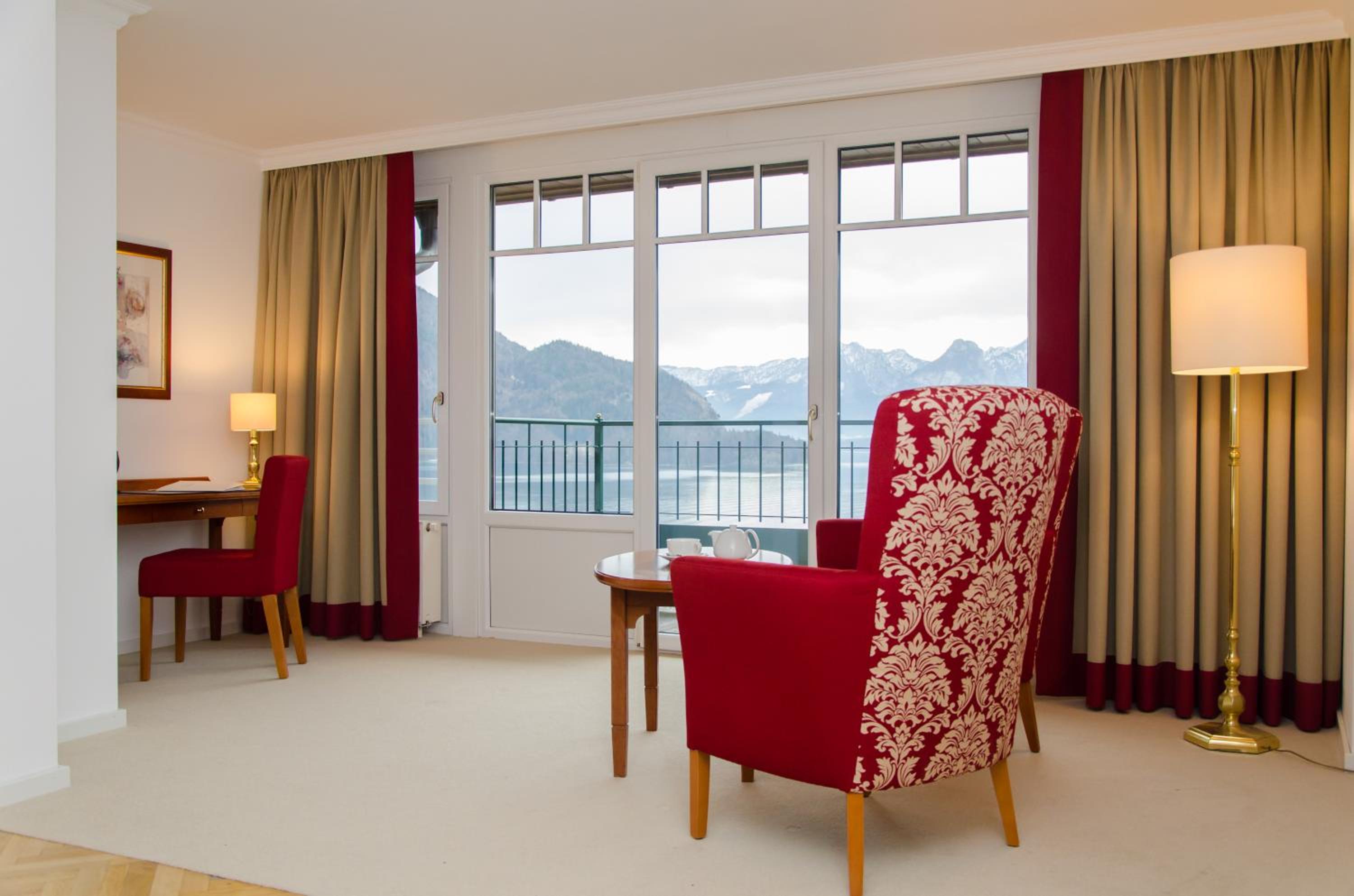 Double Room with Lake View - Photo 1