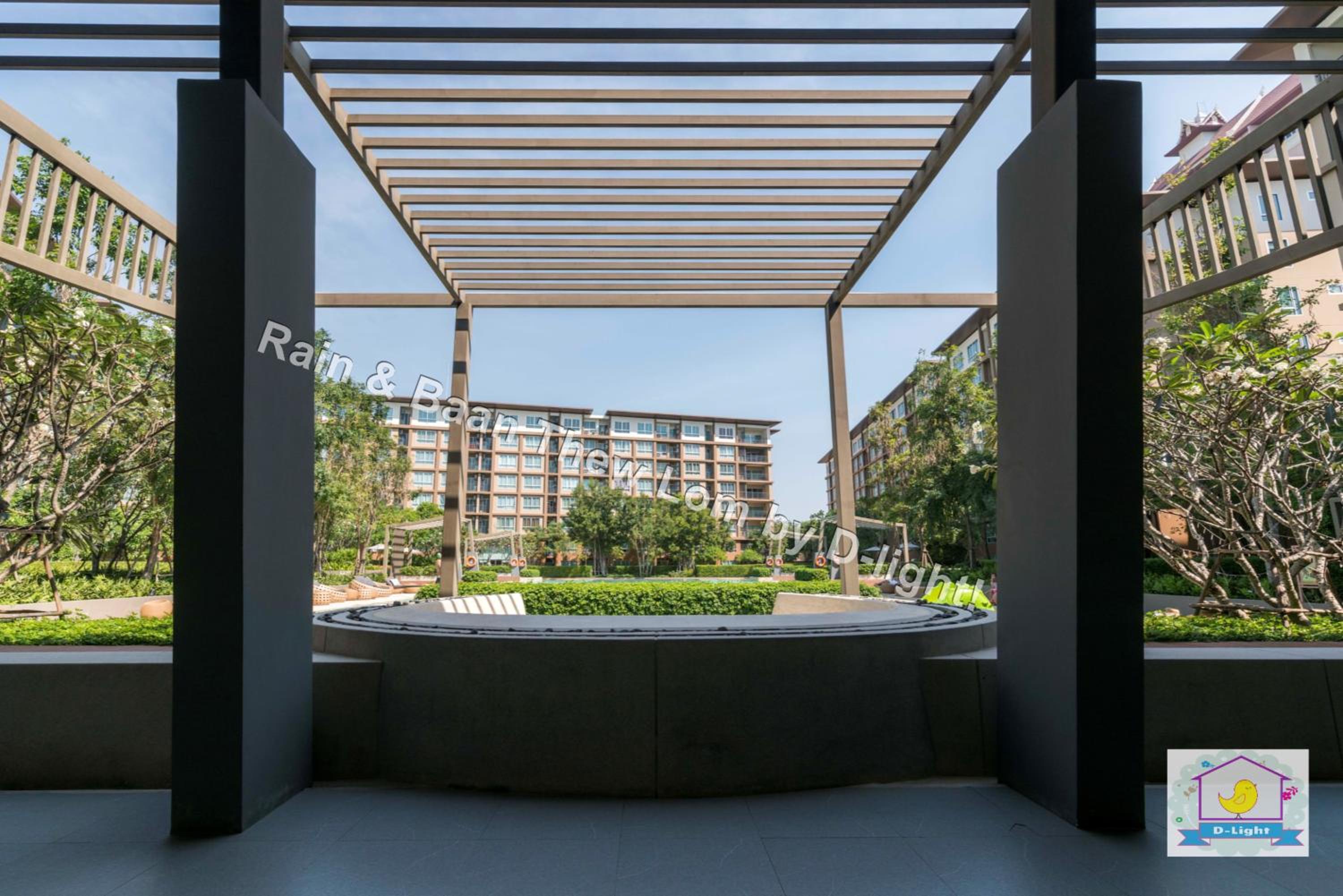 Studio Apartment - Photo 24
