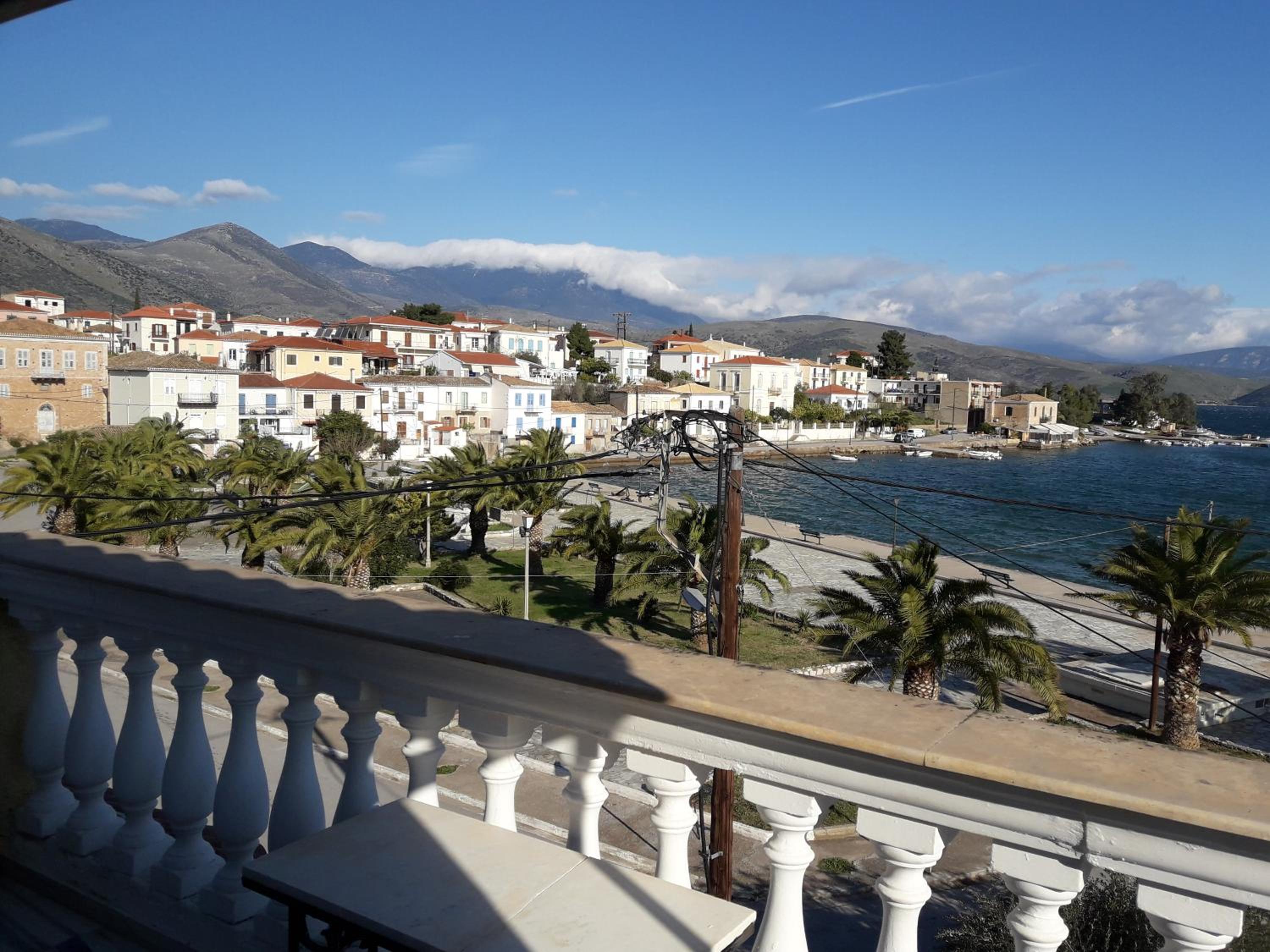 Deluxe Double Room with Panoramic Sea View - Photo 4