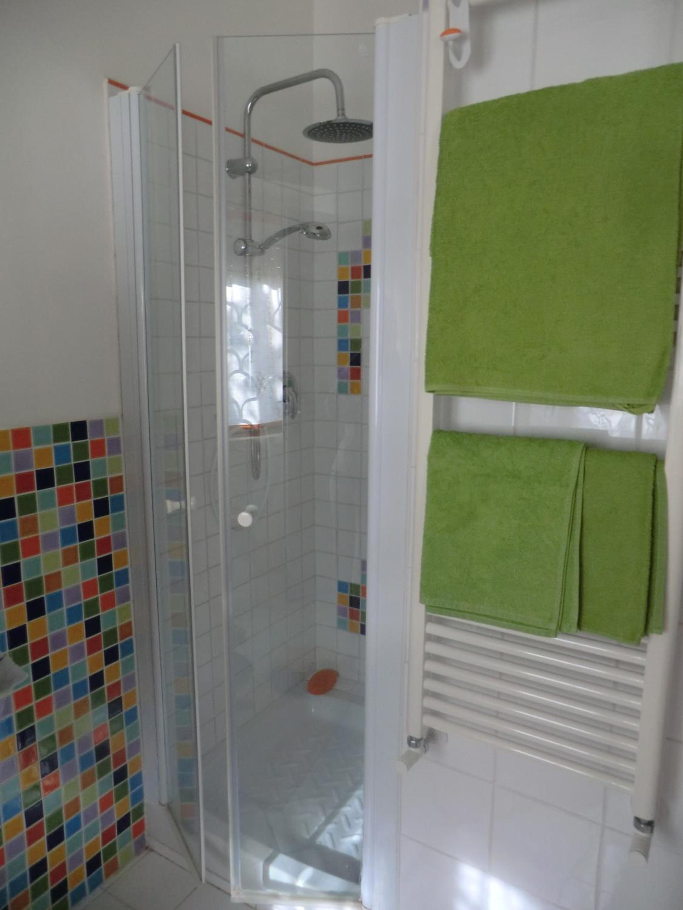 Deluxe Double Room with Shower photo 3