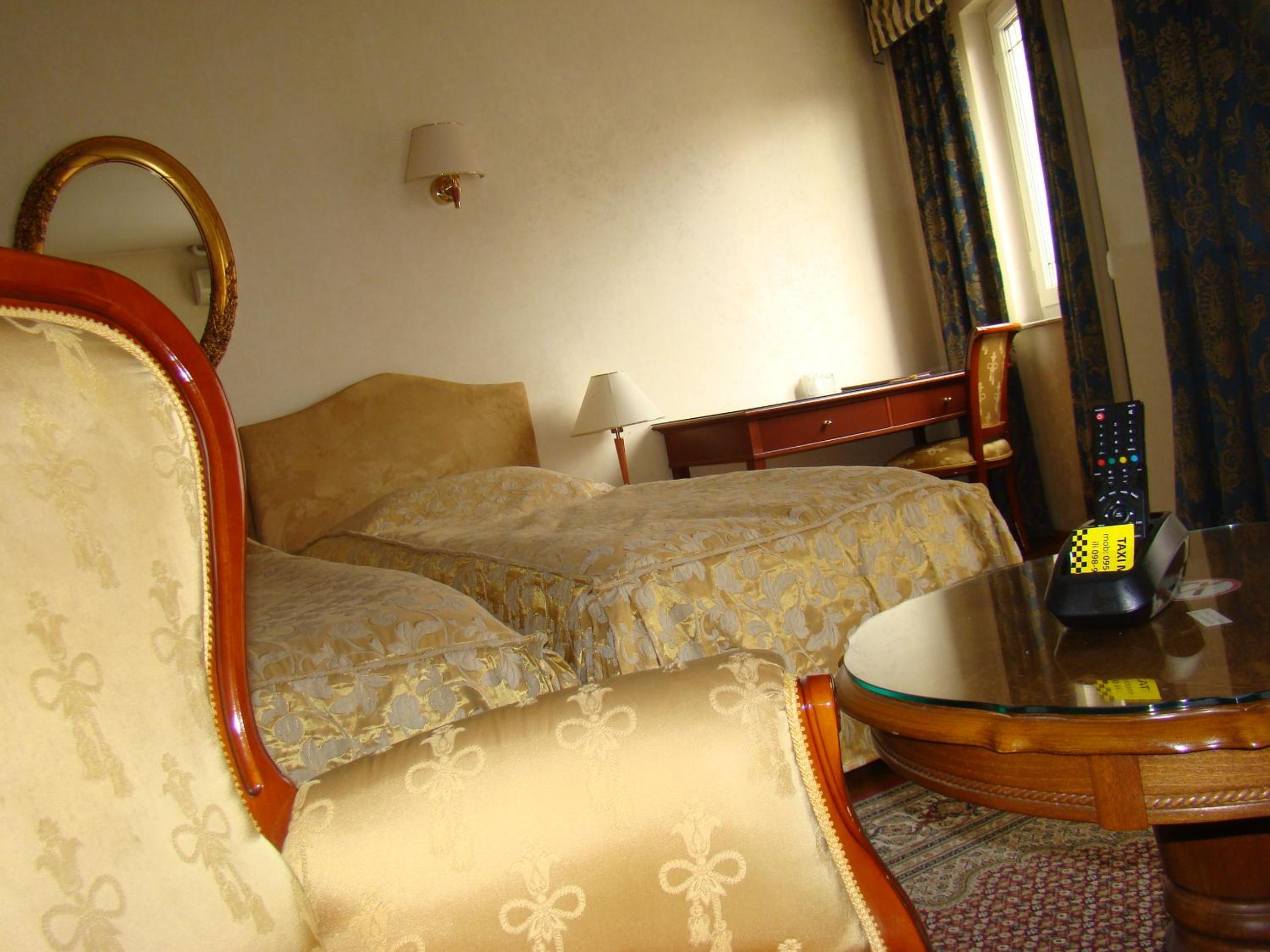 Twin Room with Balcony photo 3