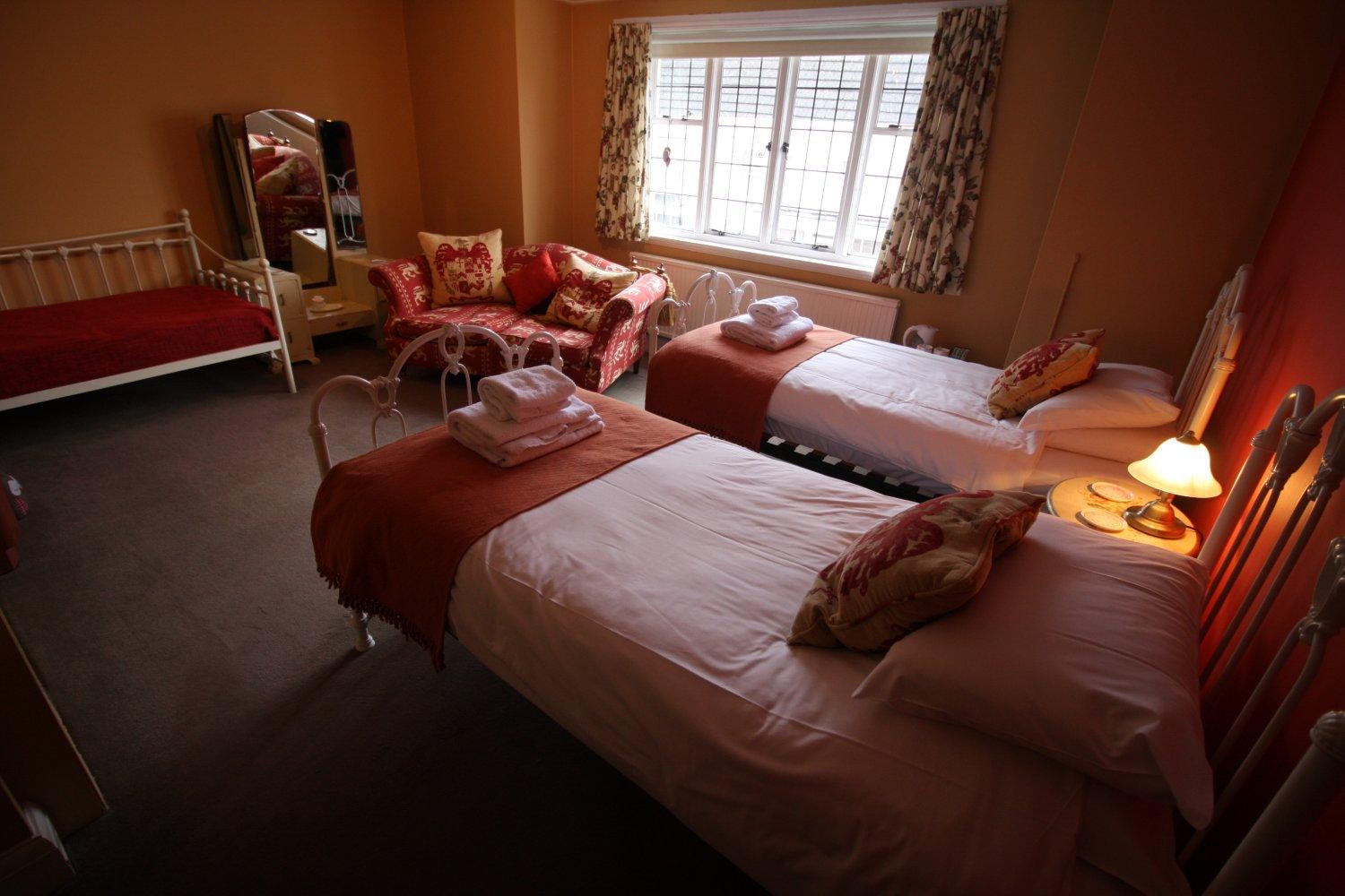 Classic Triple Room photo 2