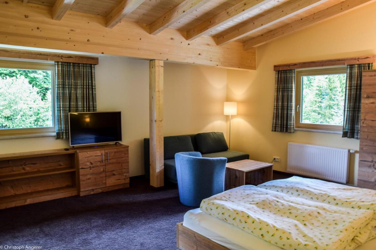 Double Room - Photo 6