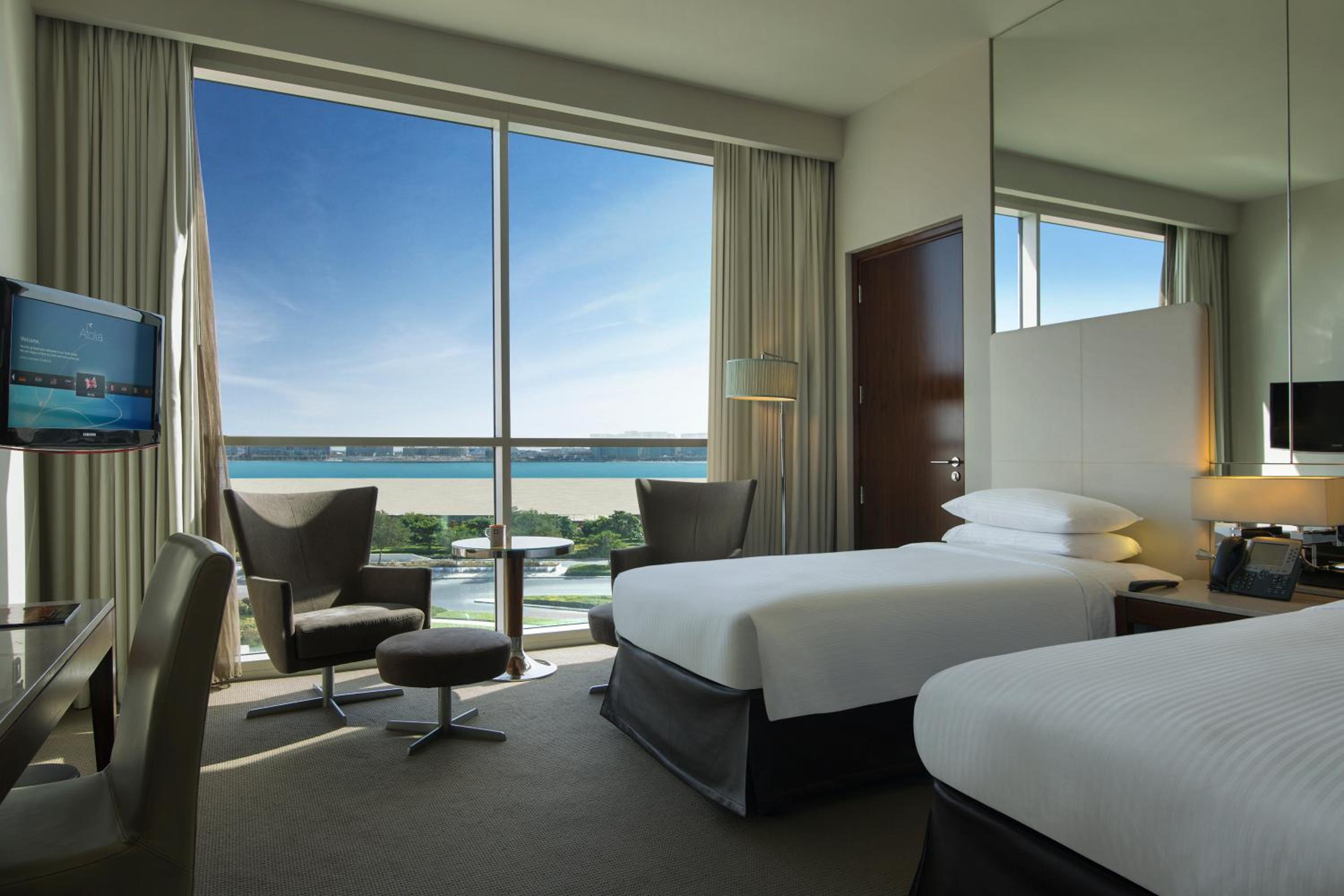 Centro Room – Twin Bed With Free Beach Access photo 2