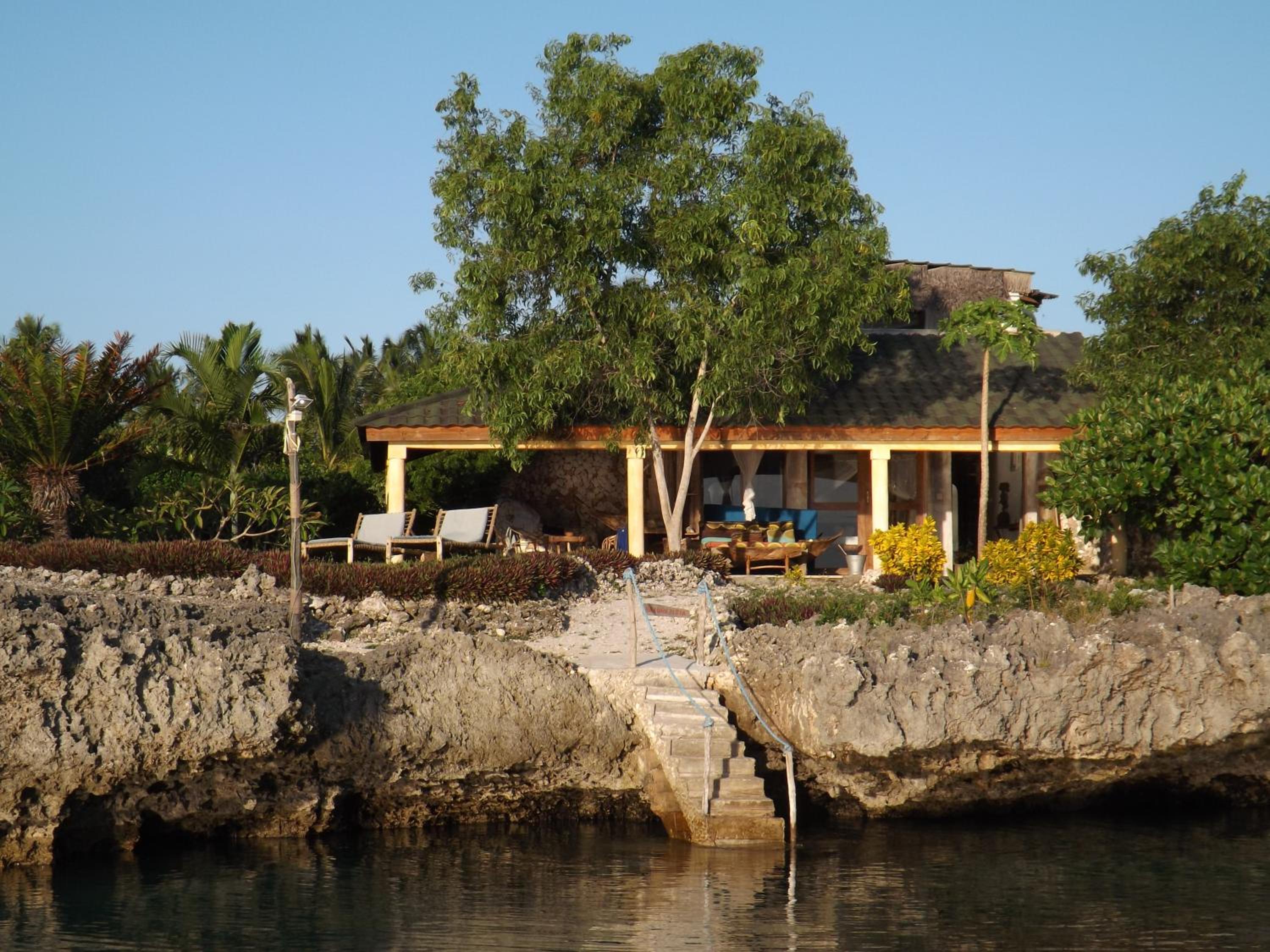 Villa - Beach Front