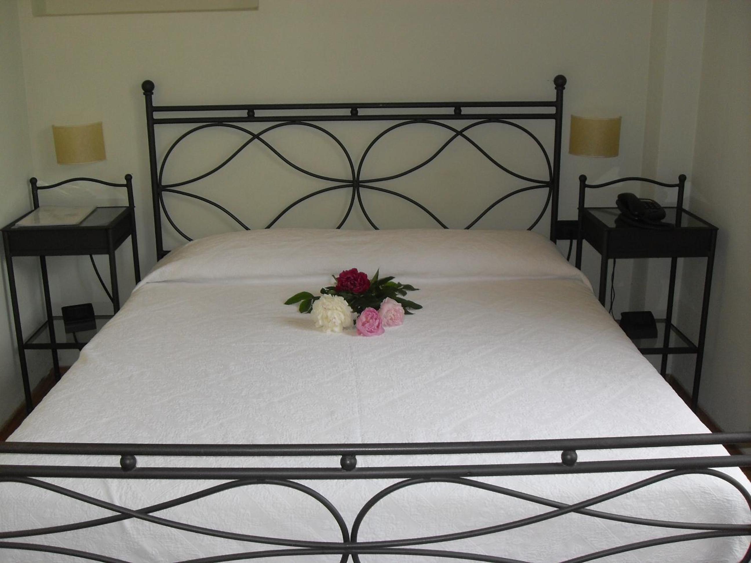 Double or Twin Room - Photo 10