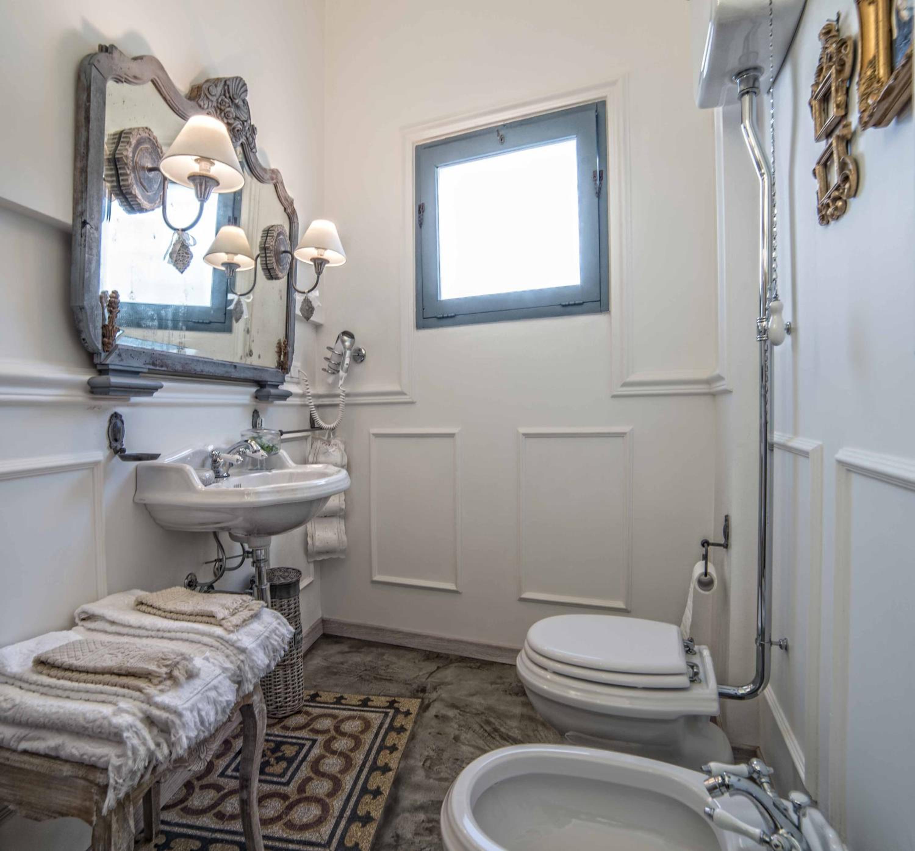 Deluxe Double or Twin Room photo 2