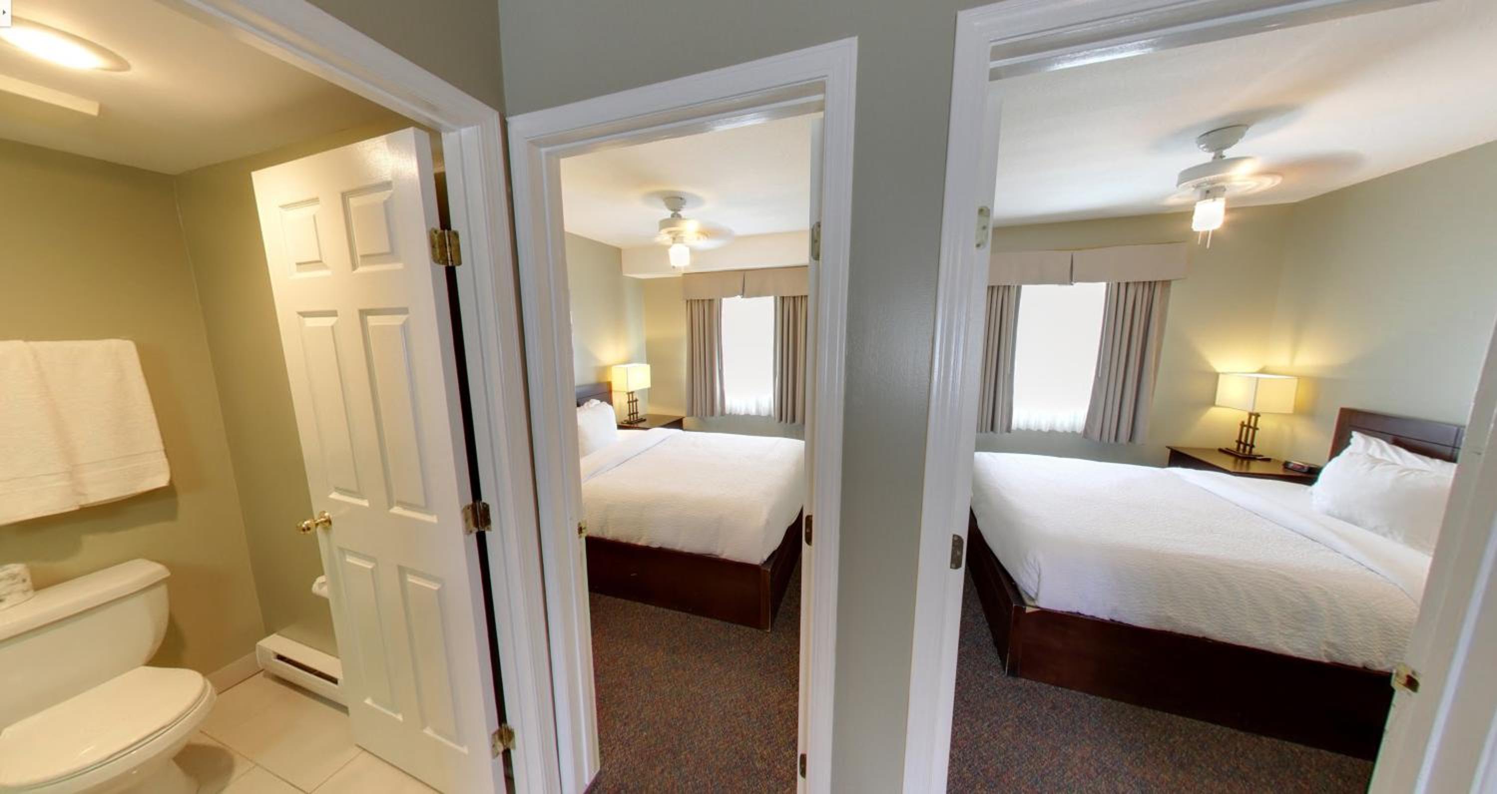 Two Room Queen Suite with Two Queen Beds - Non-Smoking - Photo 5