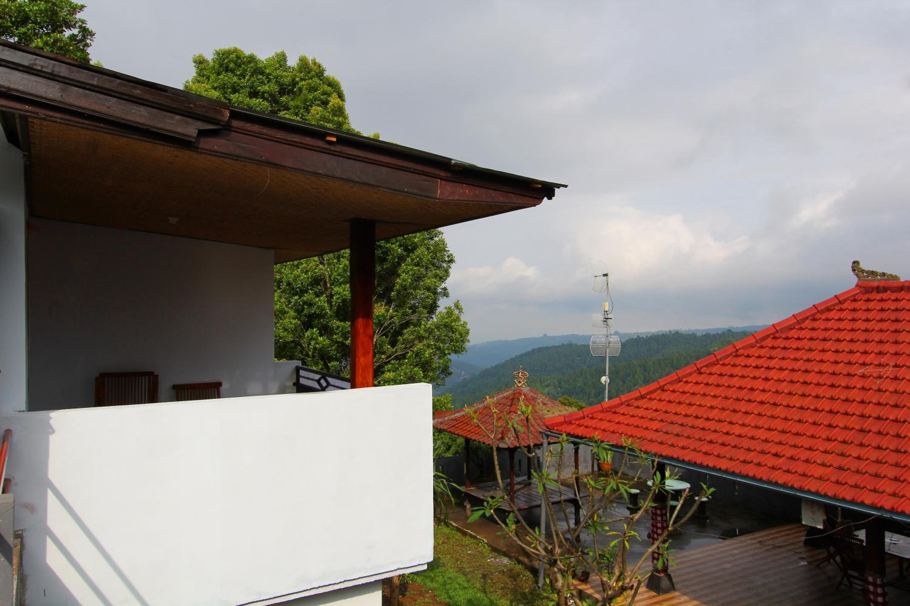 Family Room with Balcony - Photo 3