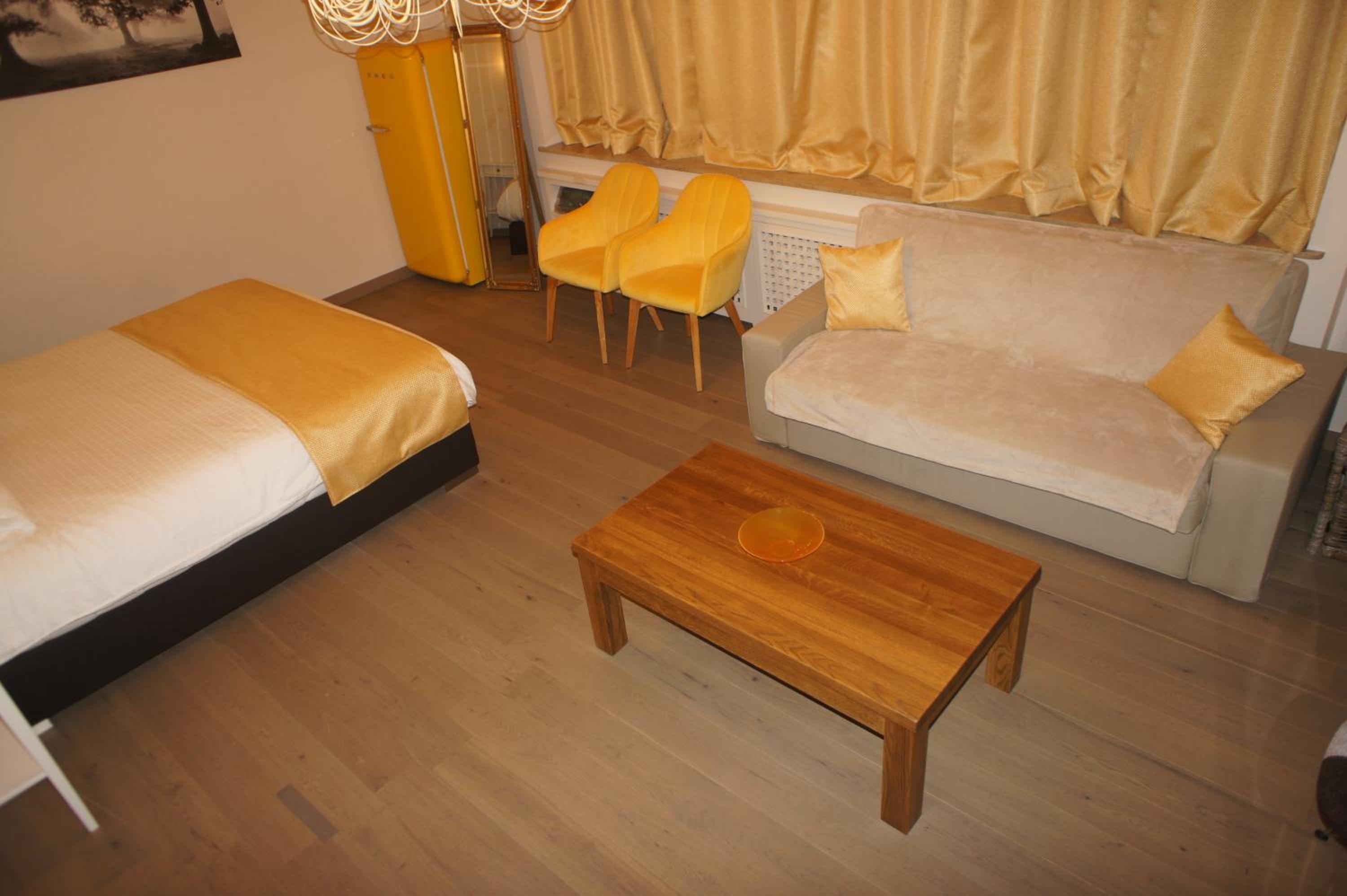 Deluxe Apartment