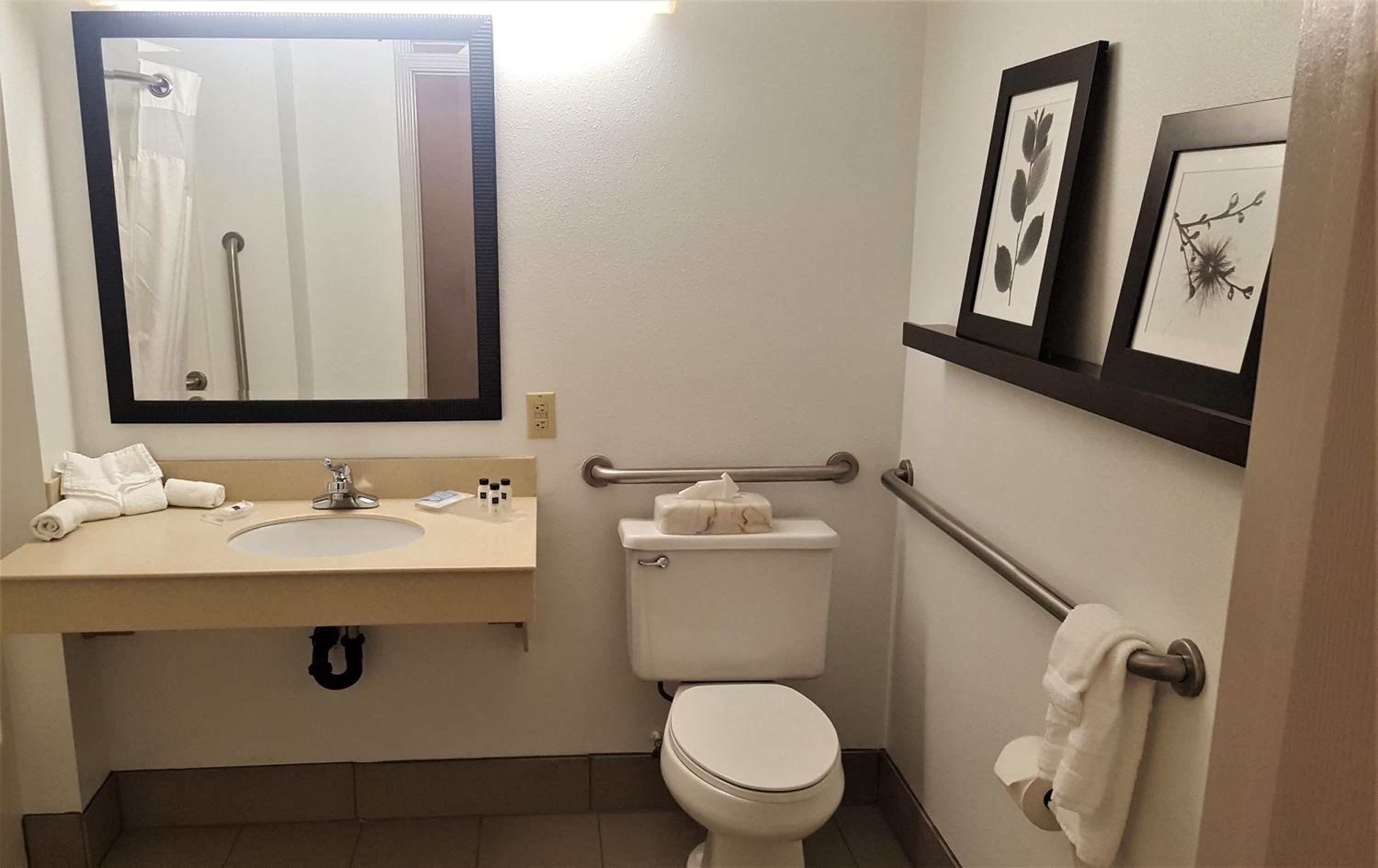 King Room - Disability Access/Non-Smoking - Photo 6