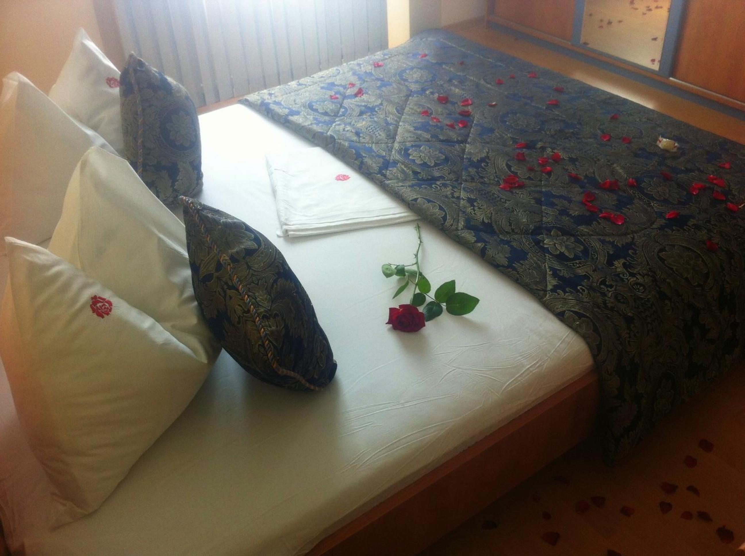 Standard Double Room - Non-Smoking - Photo 10