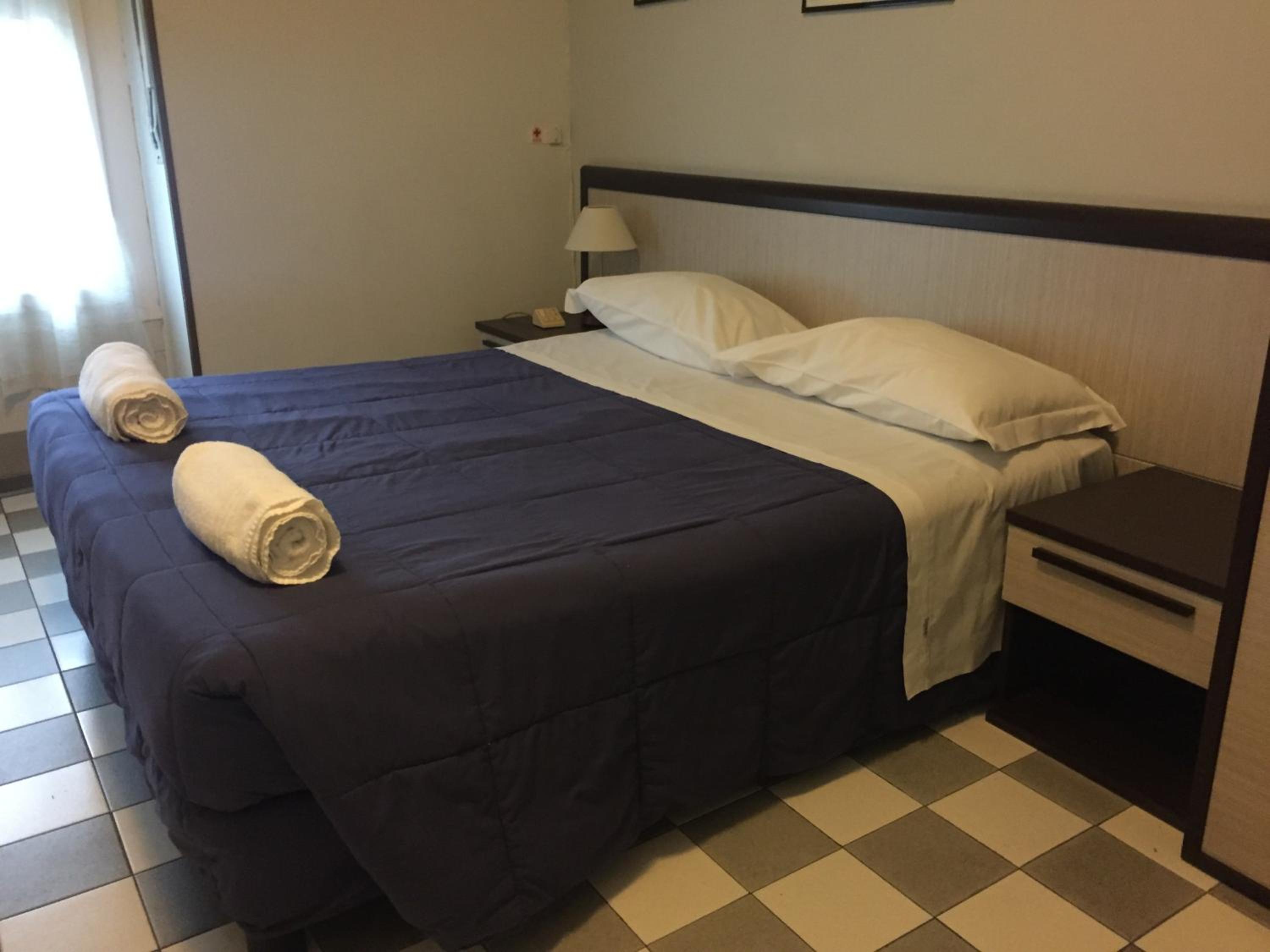 Double or Twin Room with Shared Bathroom