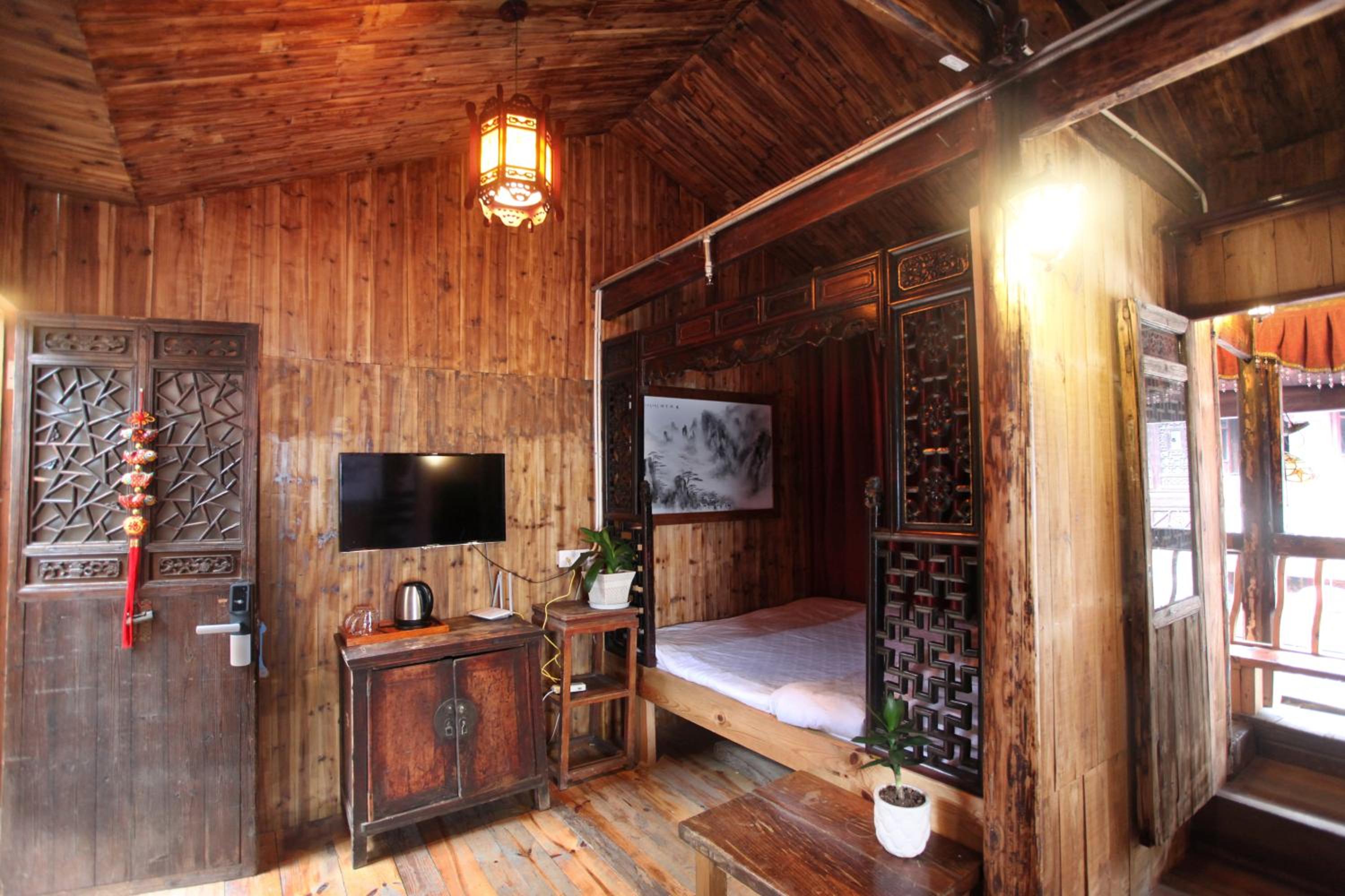 Family Room - (free pick-up from Huangshan North Railway Station and Huangshan Tunxi Airport + afternoon tea) photo 3