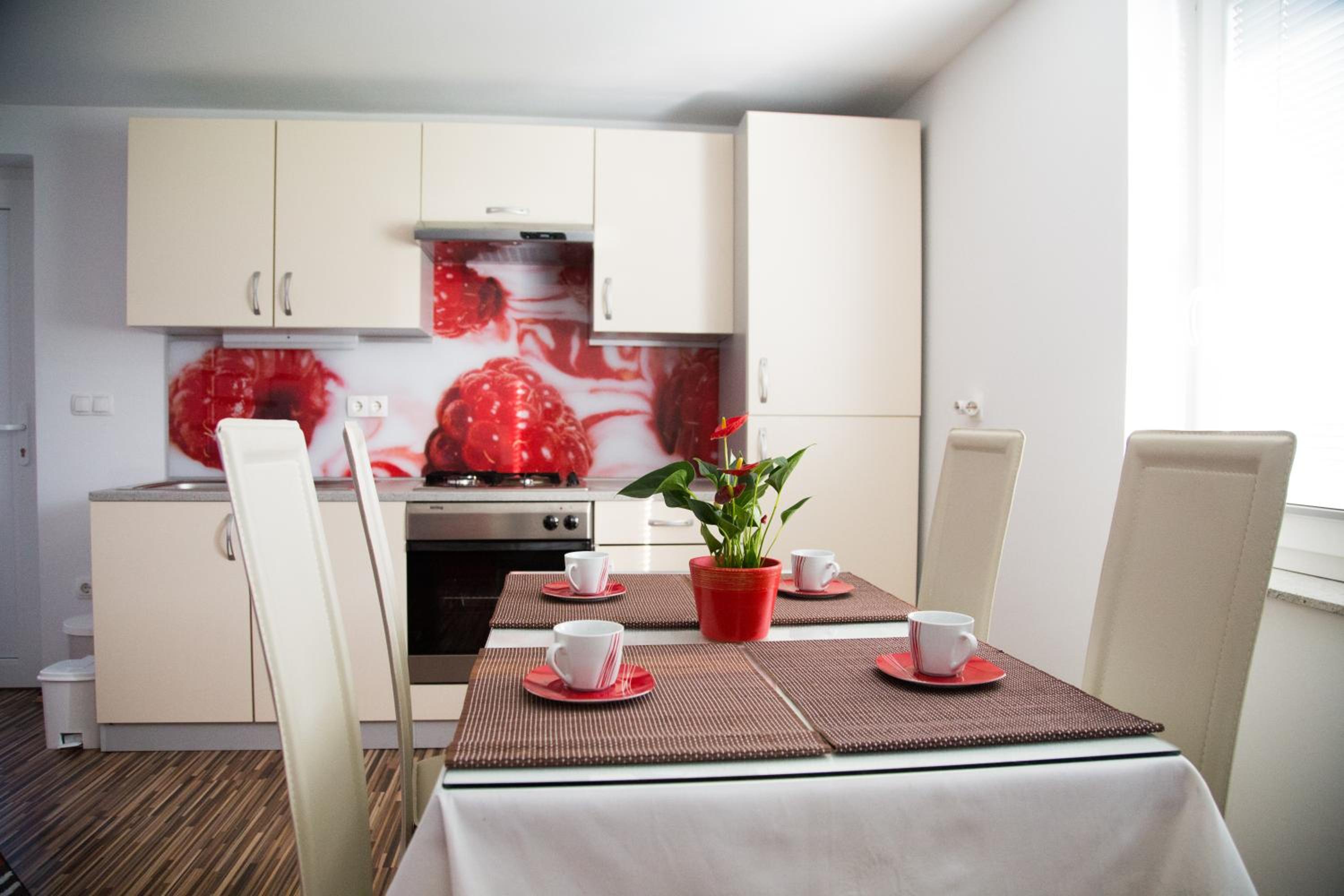 Apartment - Ground Floor - Photo 6