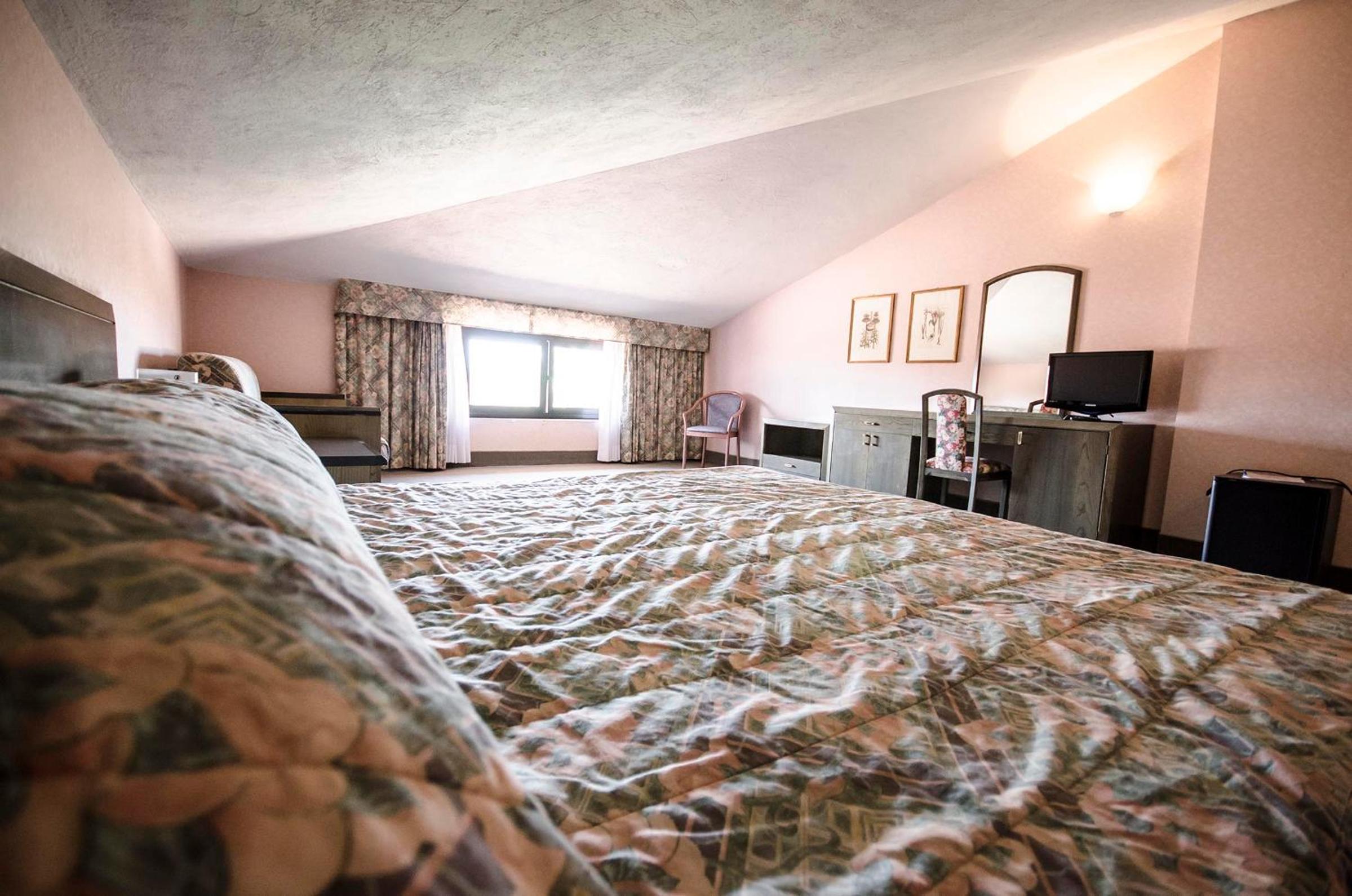 Superior Quadruple Room - Photo 5
