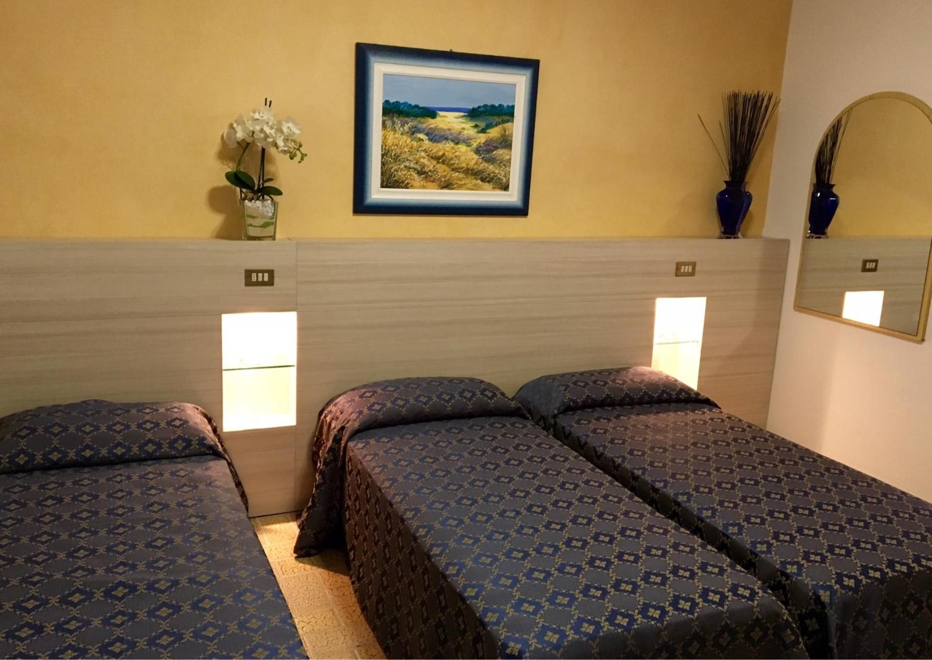 Standard Triple Room - Photo 3