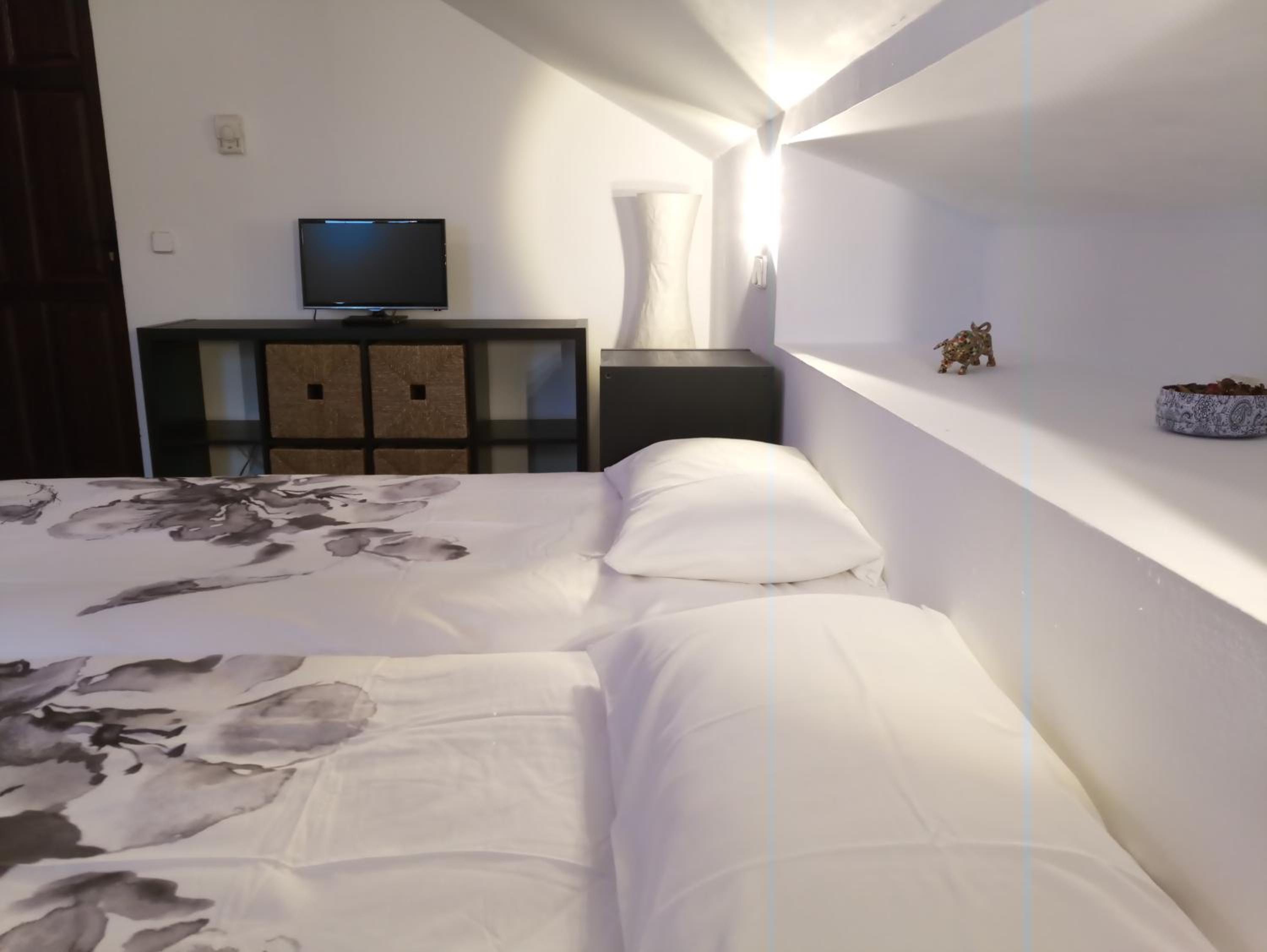Superior Twin Room photo 2