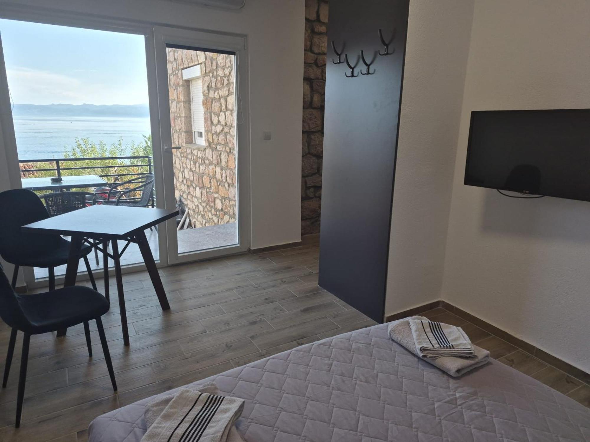 Double Room with Lake View