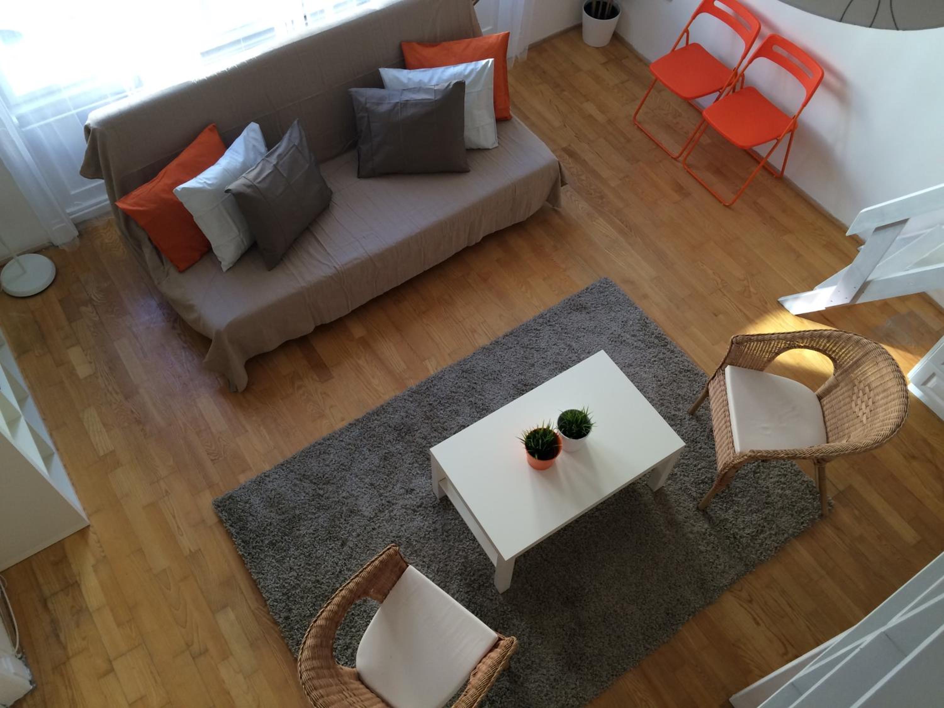 One-Bedroom Apartment - Photo 10