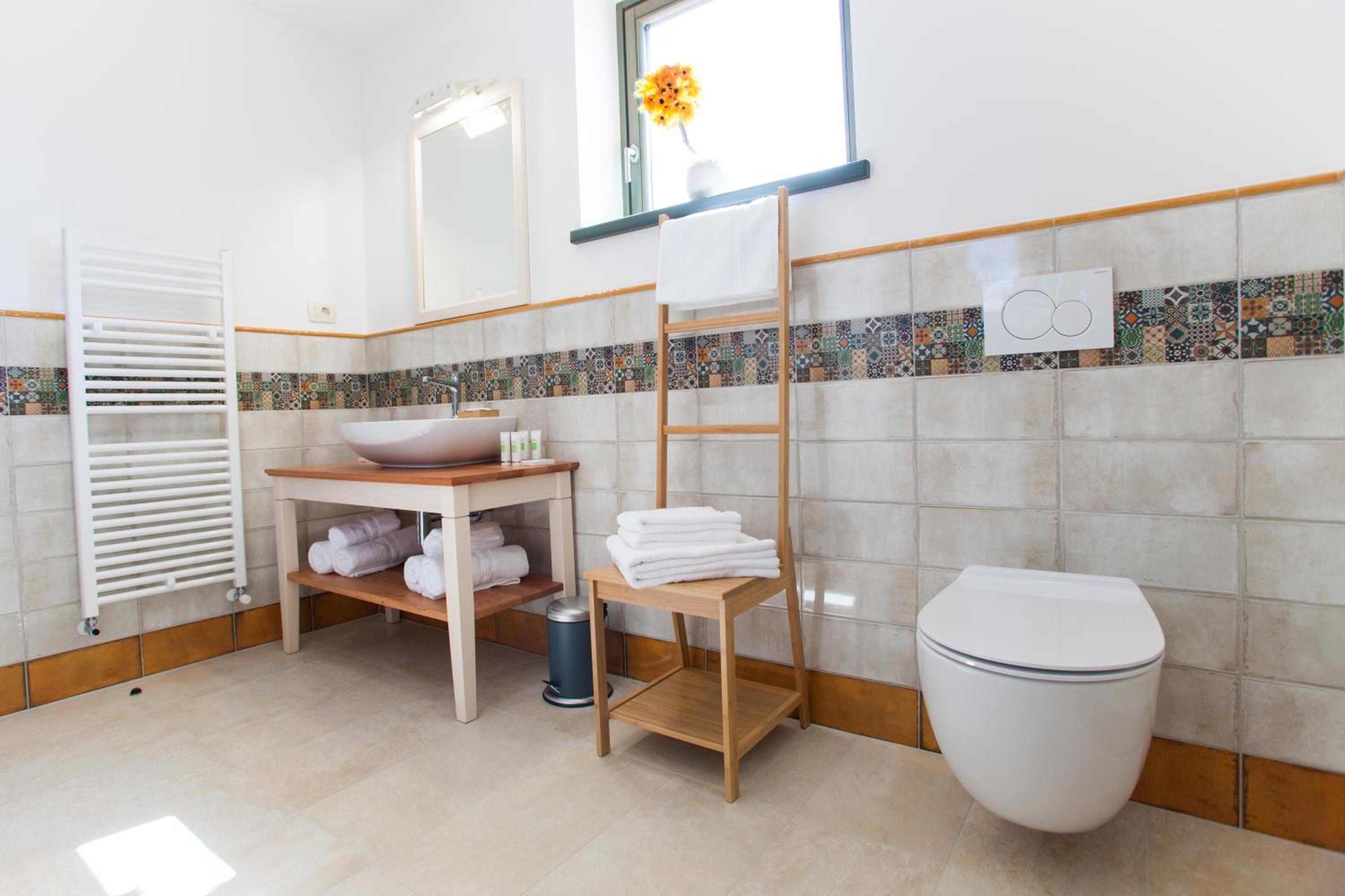 Superior Double Room with Balcony - Photo 3