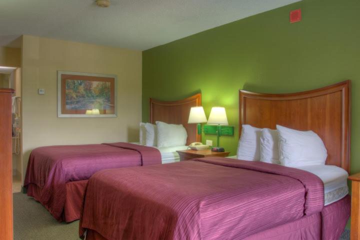 Double Room with Two Double Beds - Non-Smoking - Photo 6