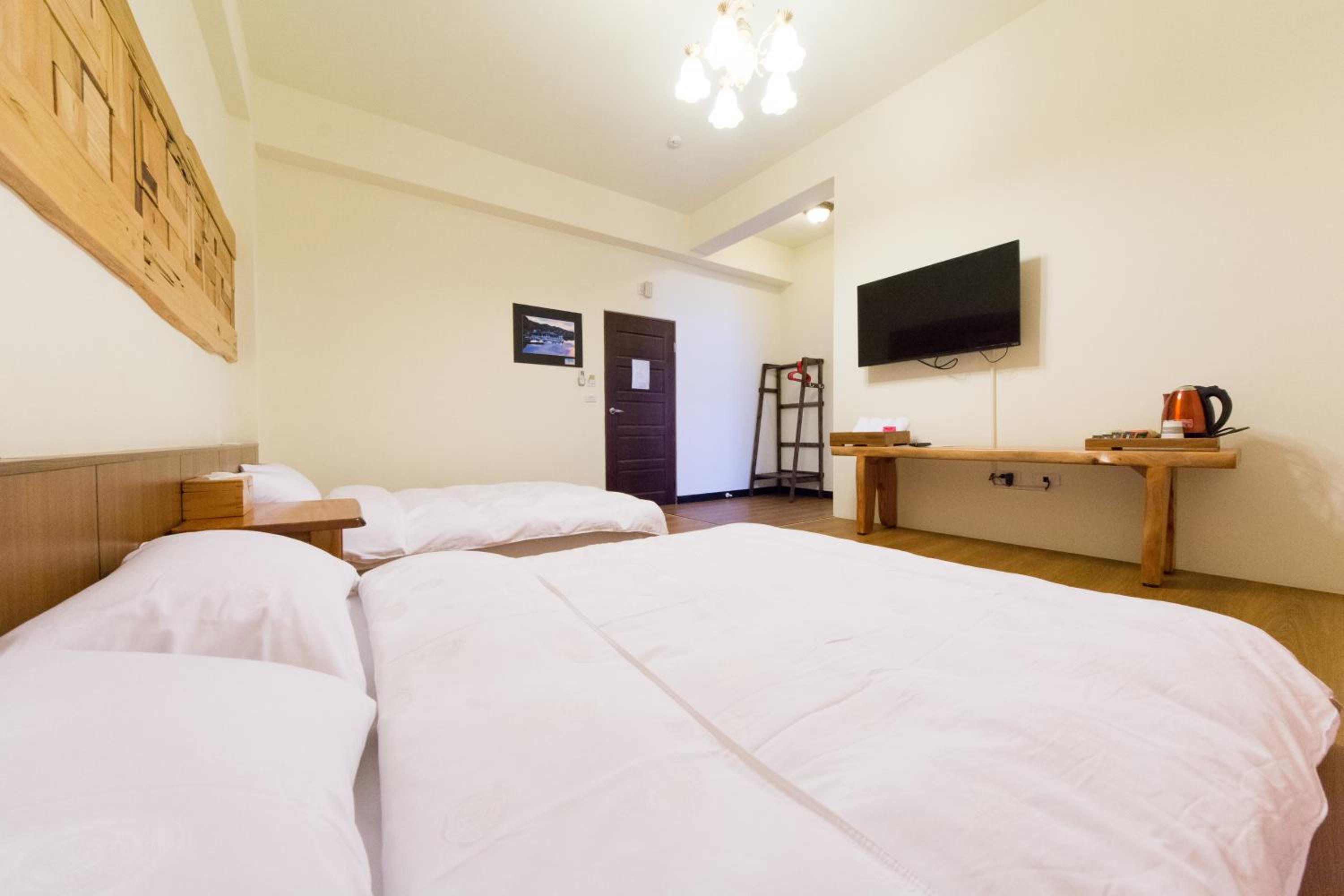 Family Suite with Balcony - Travel Subsidy Program Only photo 3