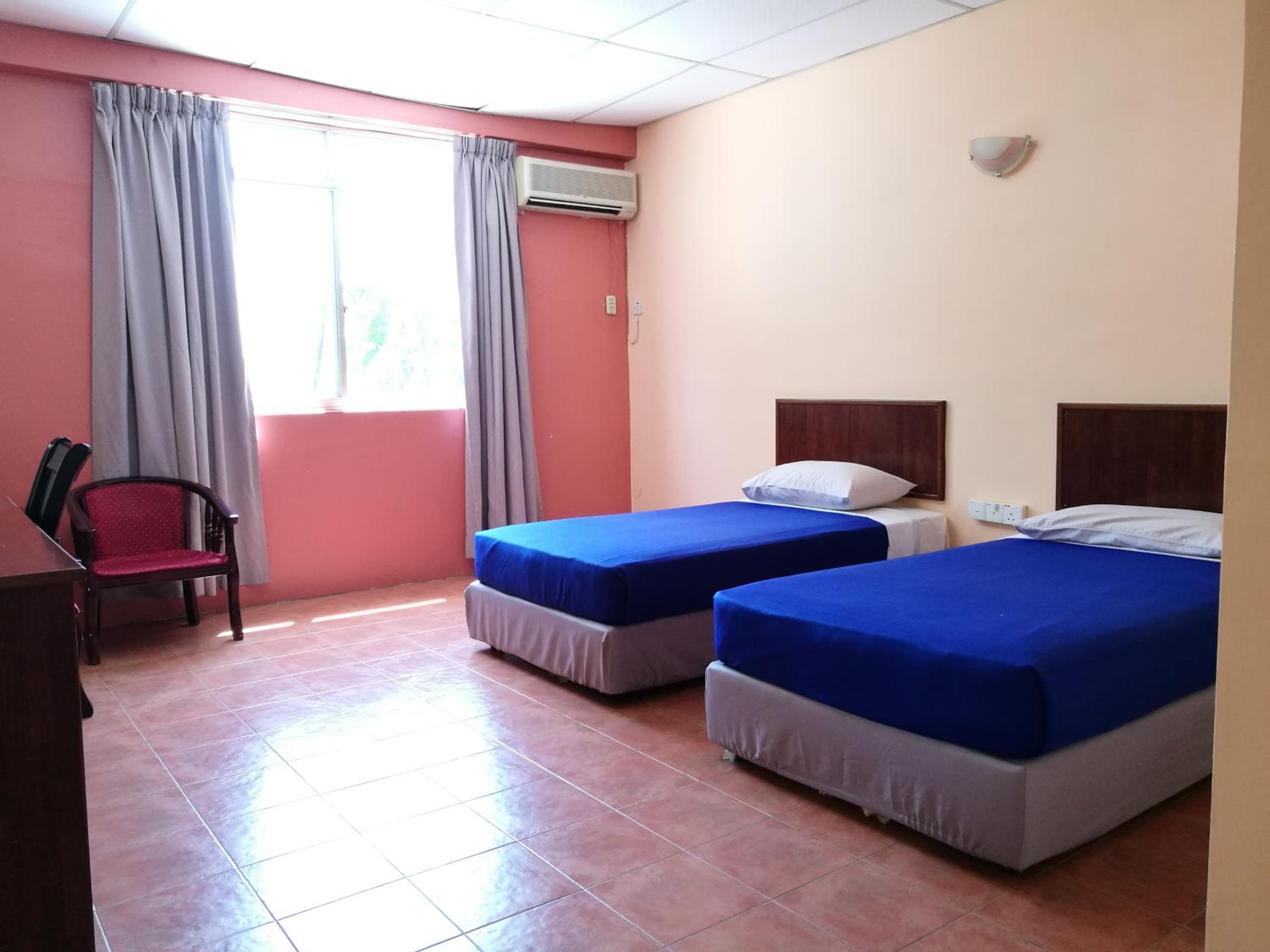 Standard Double or Twin Room (Old Wing, No Elevator) photo 2