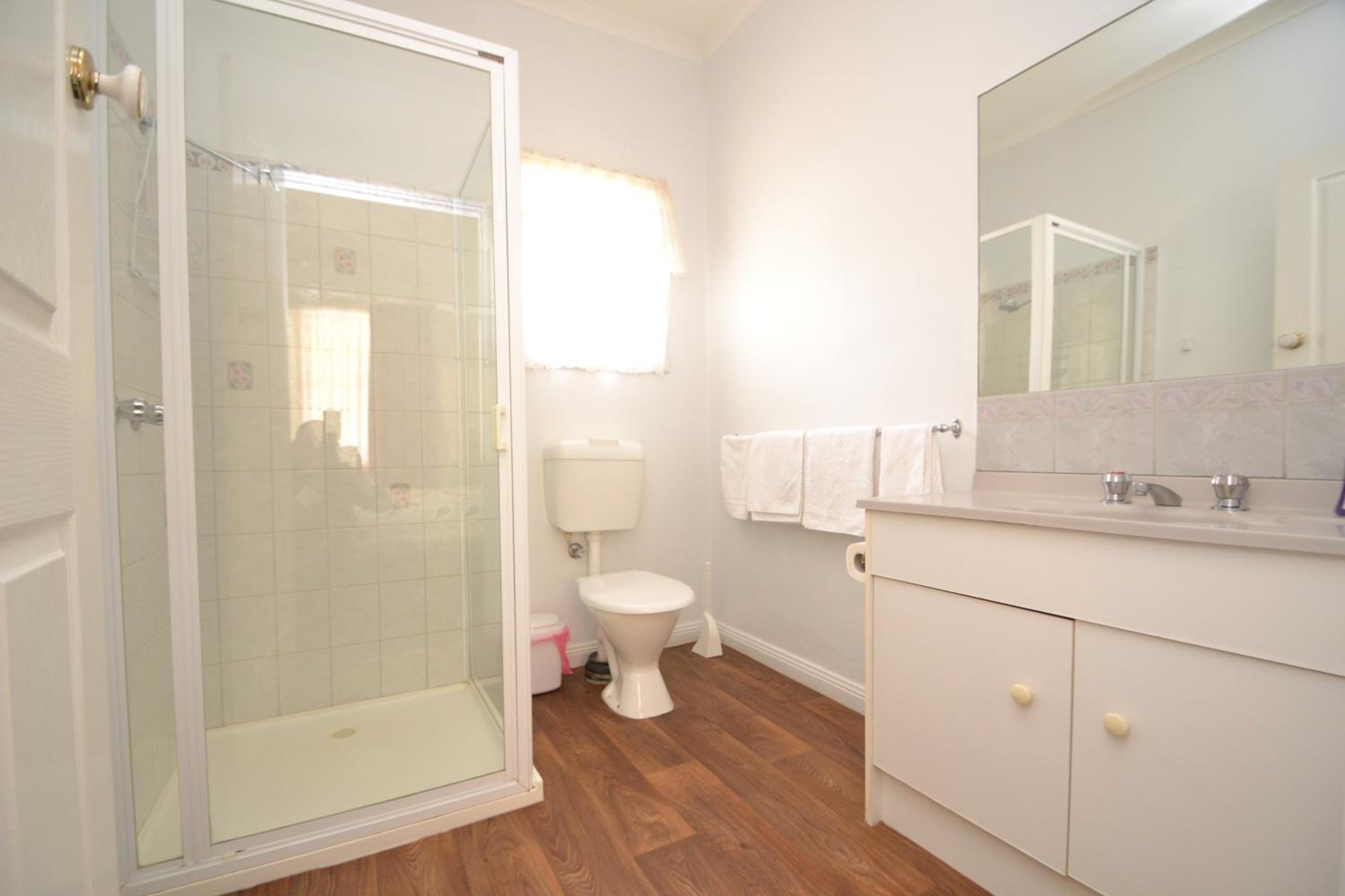 Apartment - Ground Floor photo 3