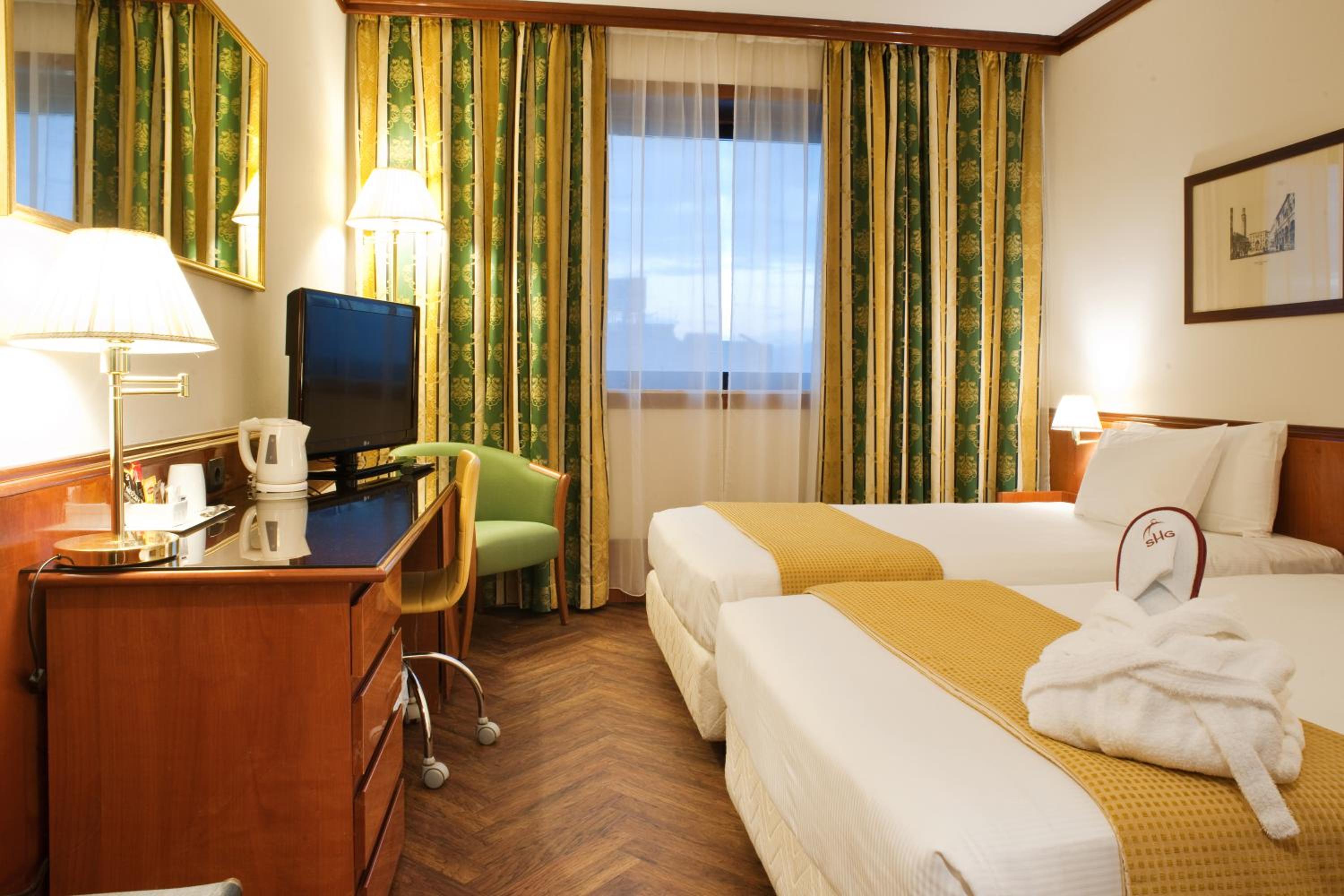 Classic Twin Room - Photo 4