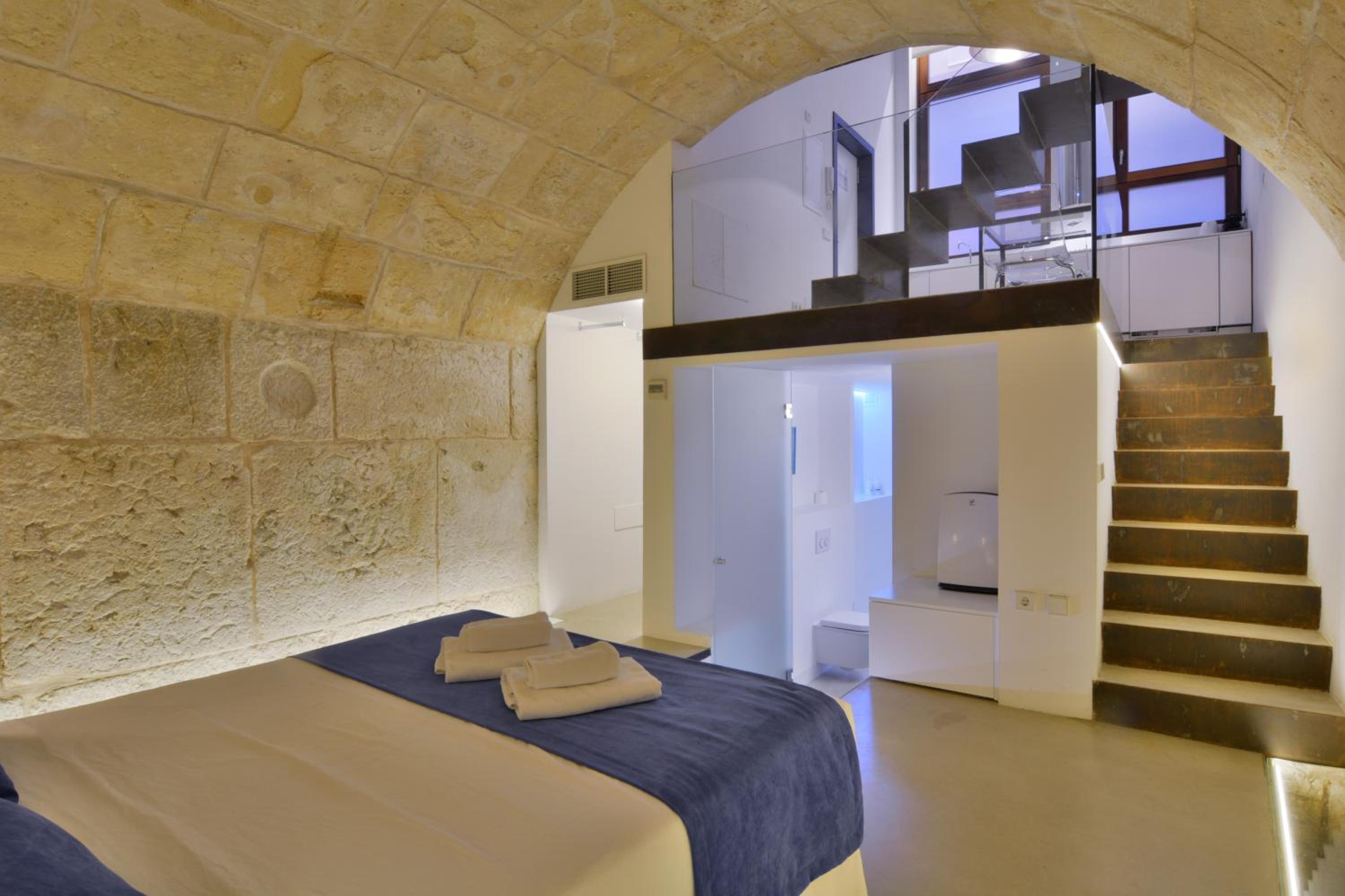 One-Bedroom Apartment - Ground Floor photo 2