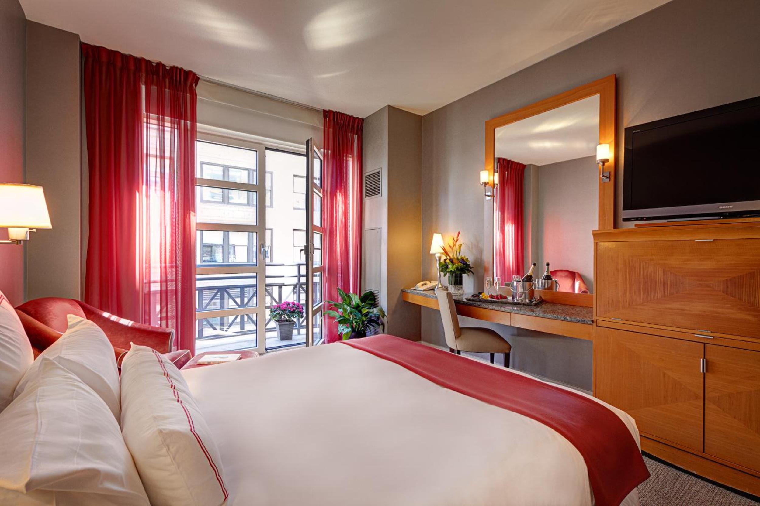 Queen Room