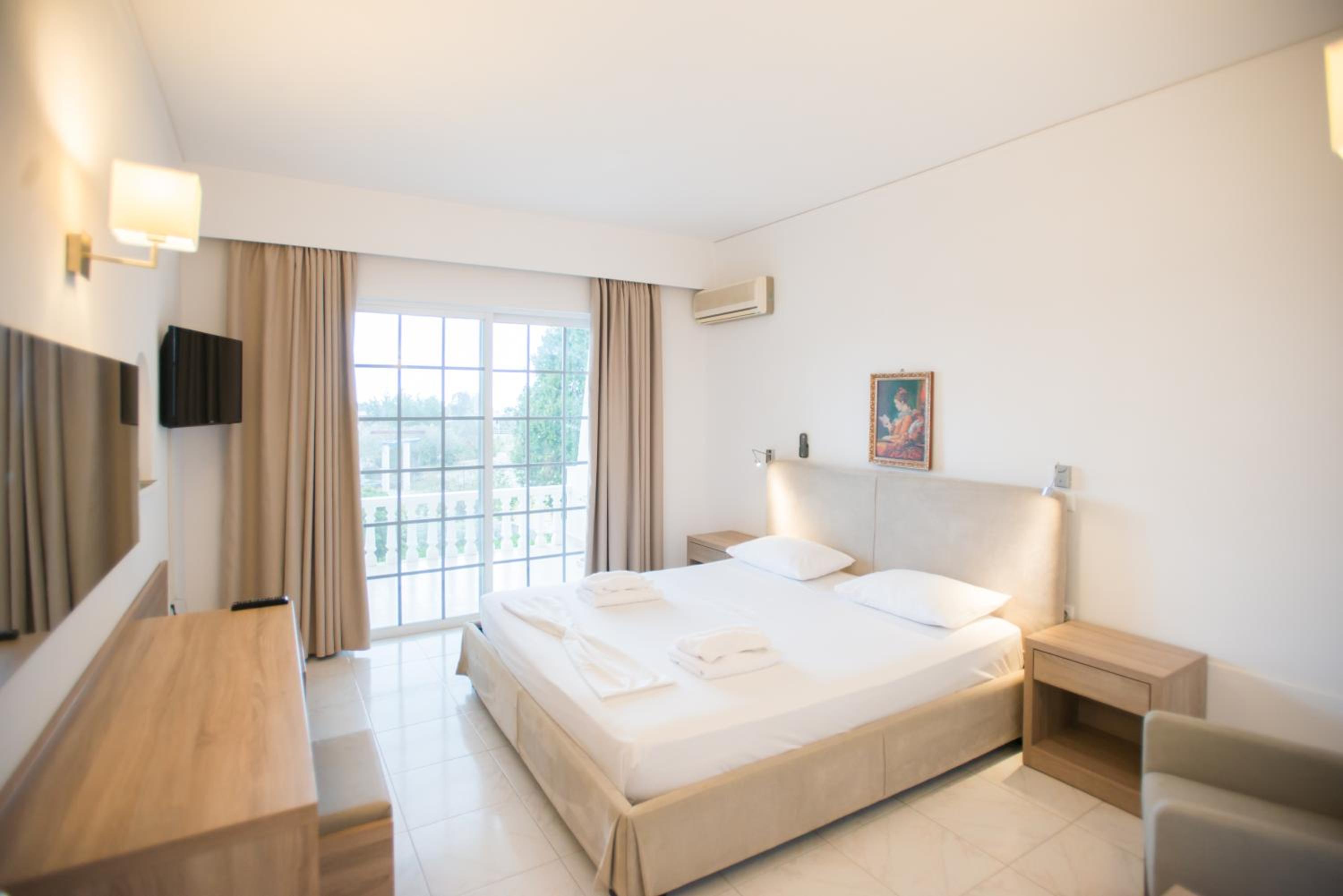 Family Two-Bedroom Apartment with View