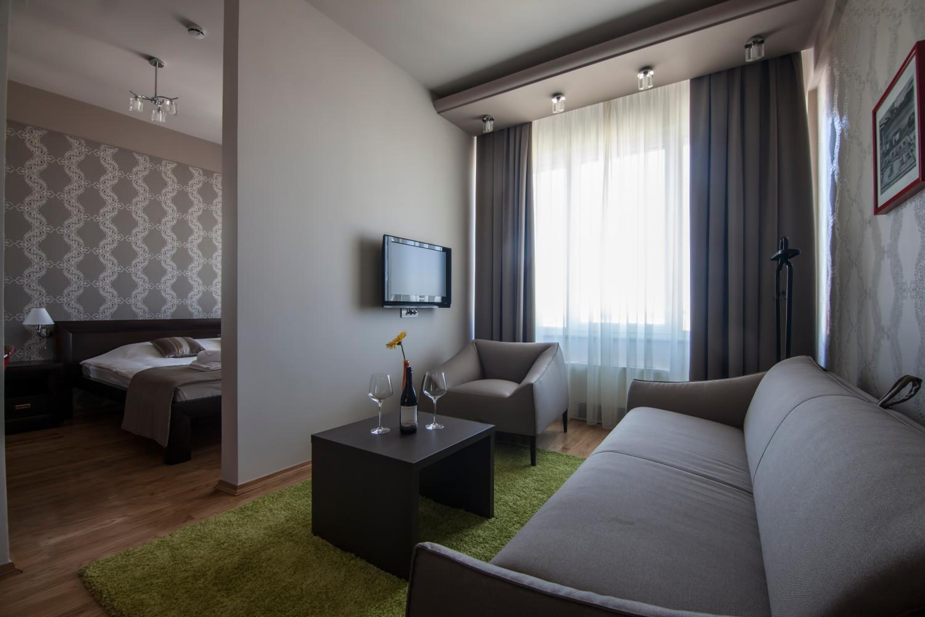 Apartment - Photo 3