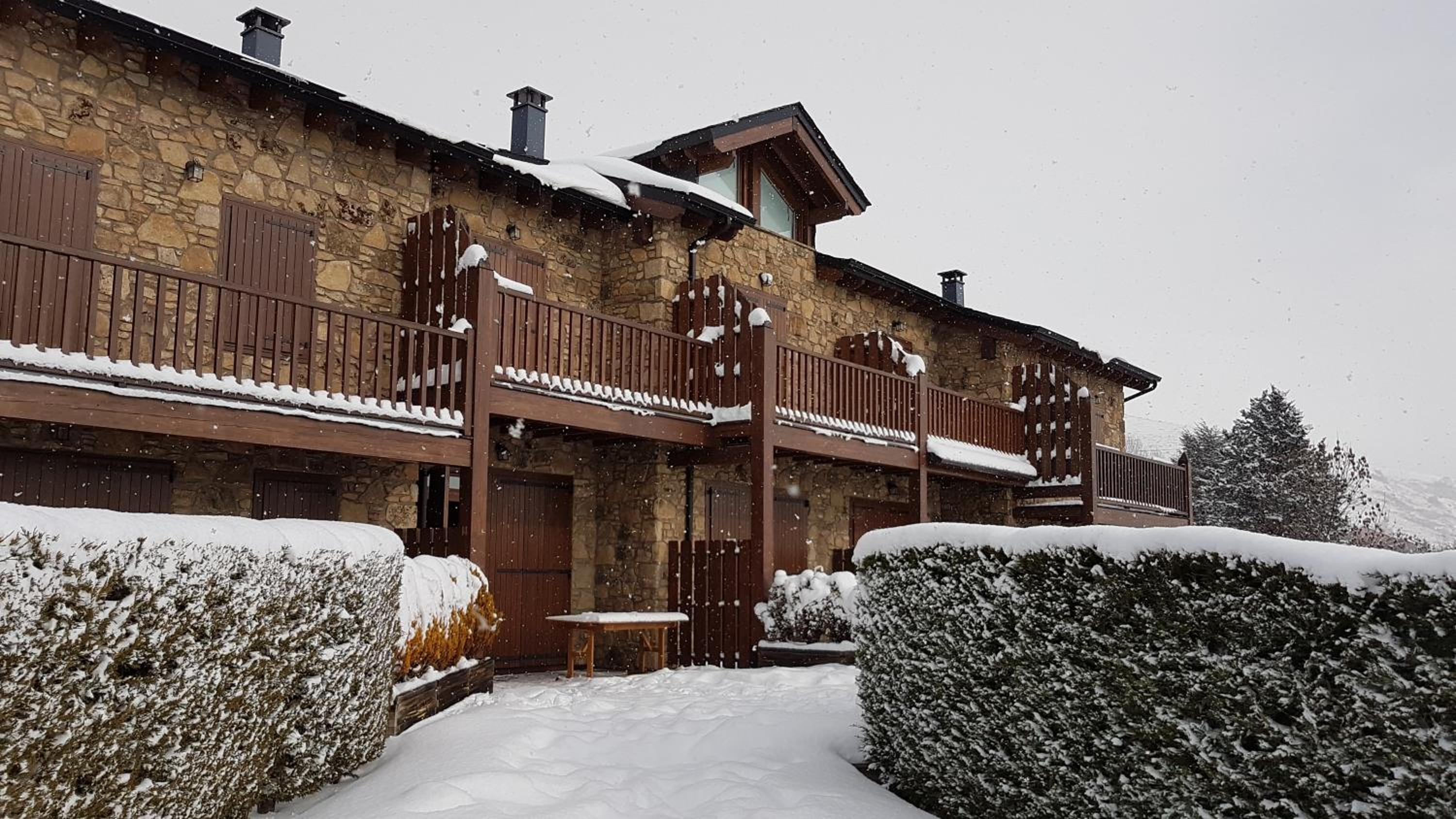 Four-Bedroom House photo 1