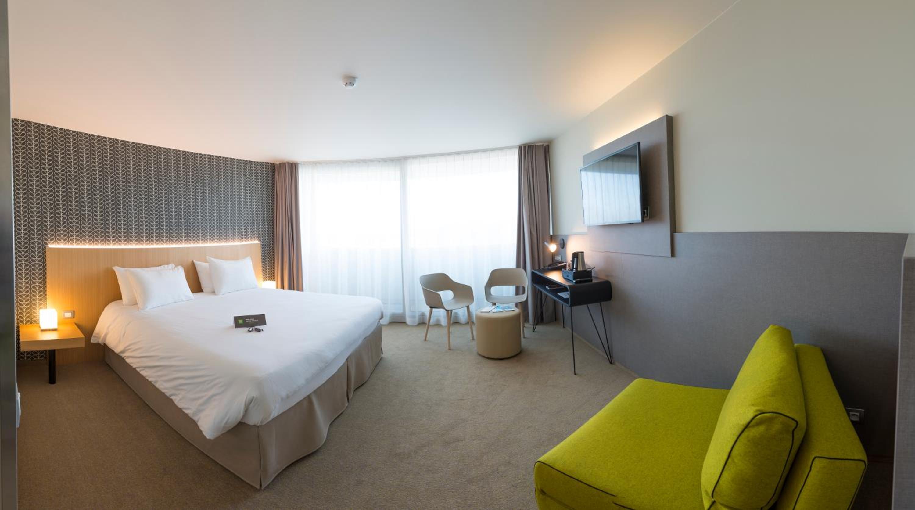 Superior Room with One Double Bed - Photo 2