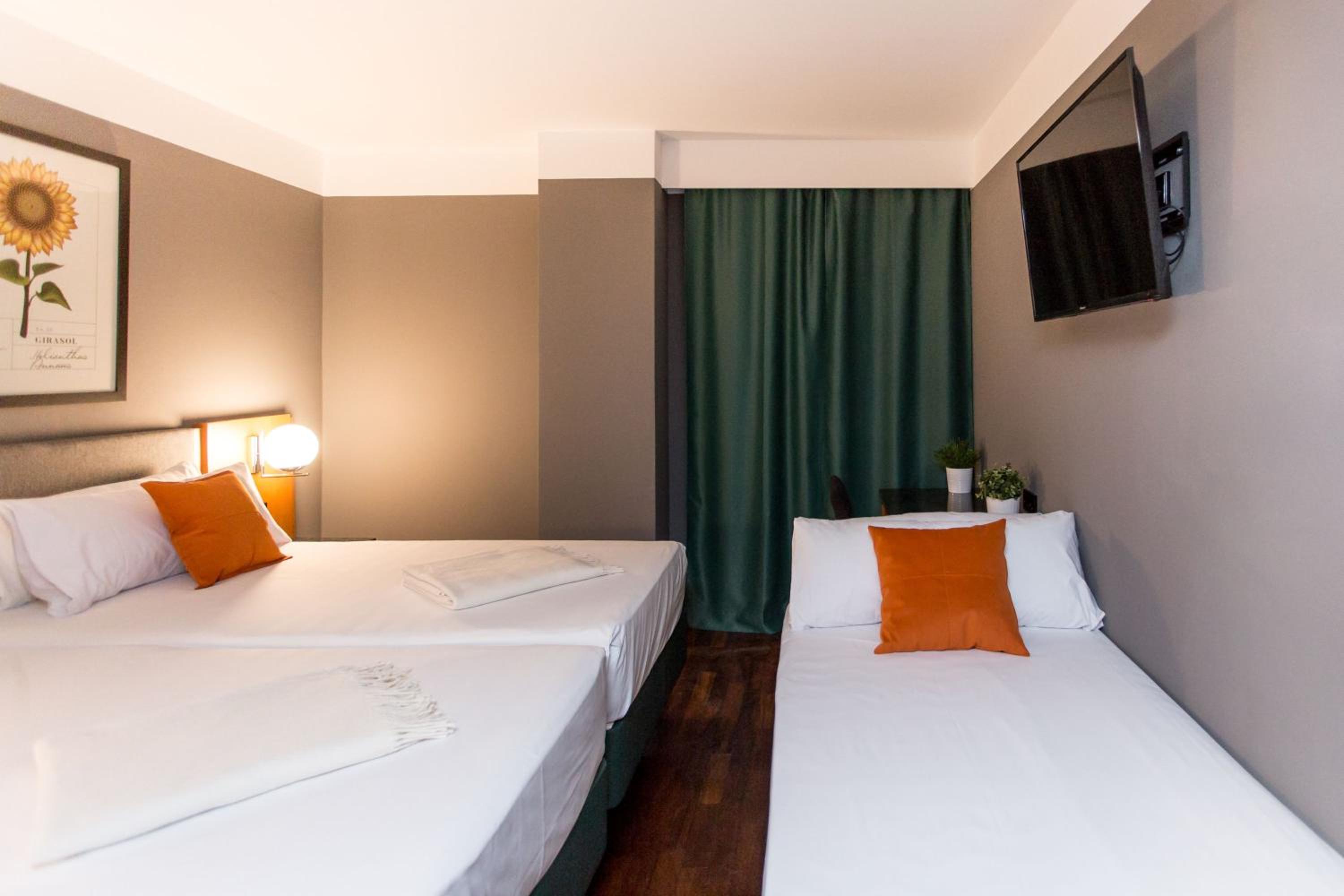 Triple Room - Photo 7