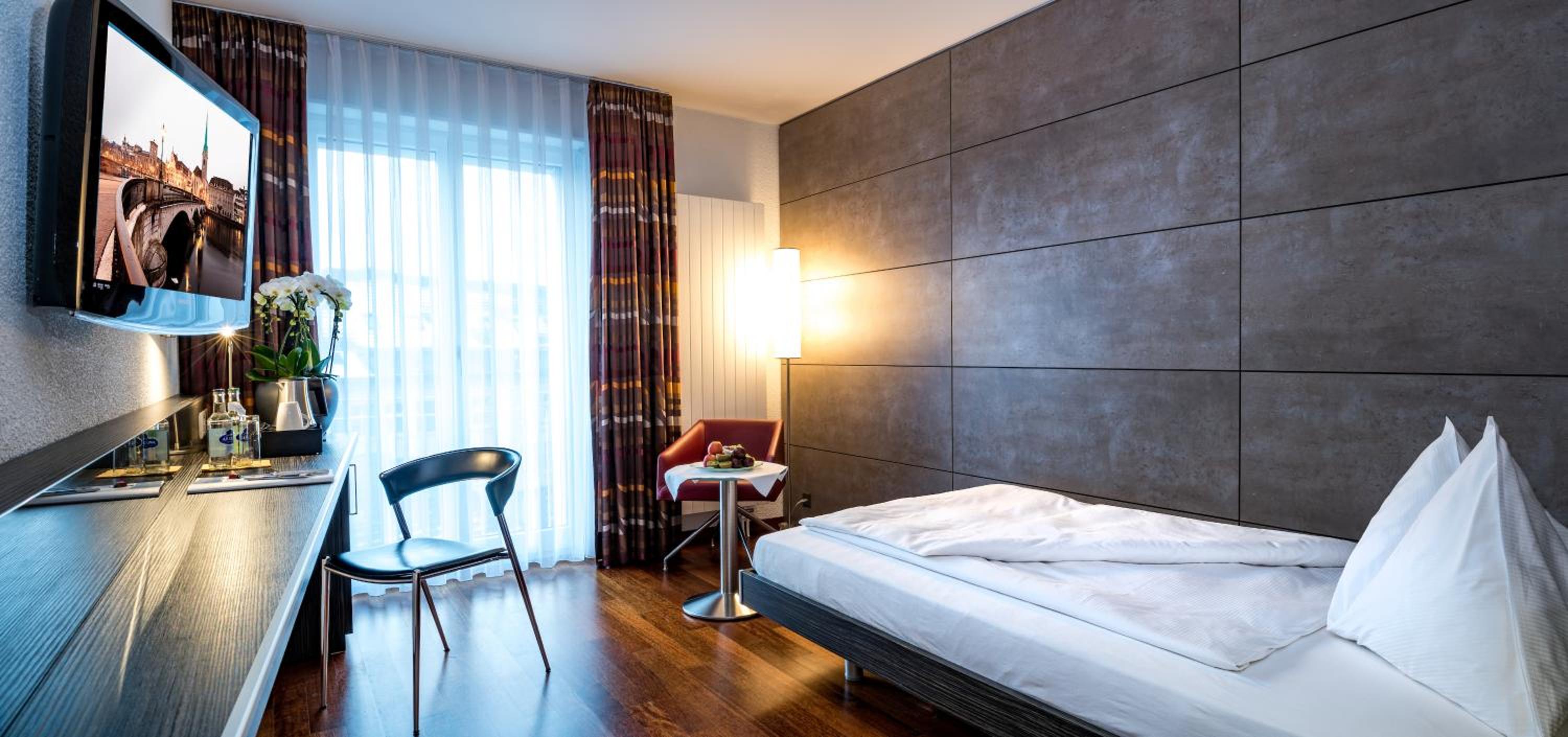 Single Room with Air-Conditioning