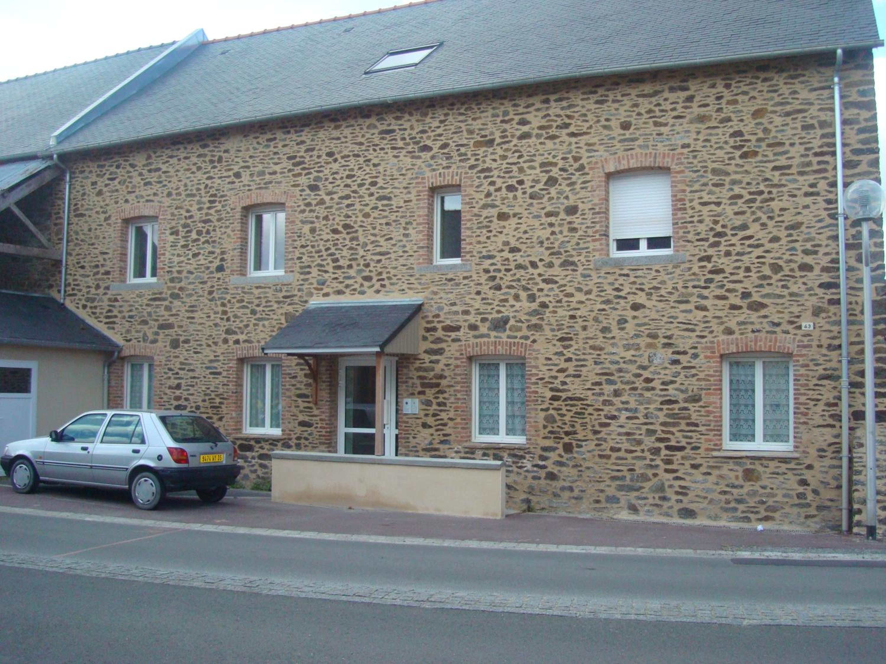 Apartment with Balcony photo 3