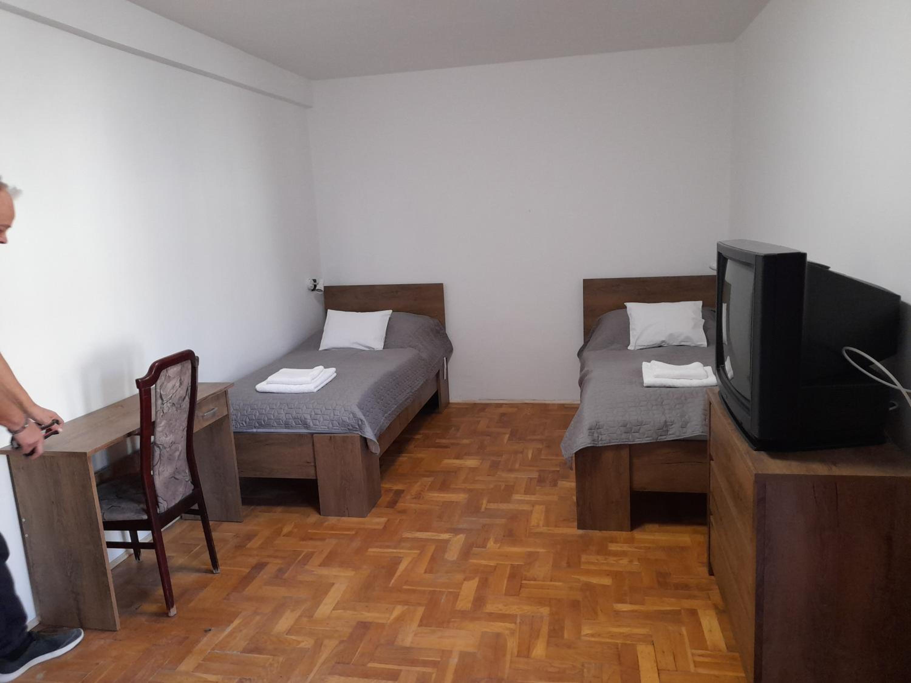 Economy Quadruple Room photo 2