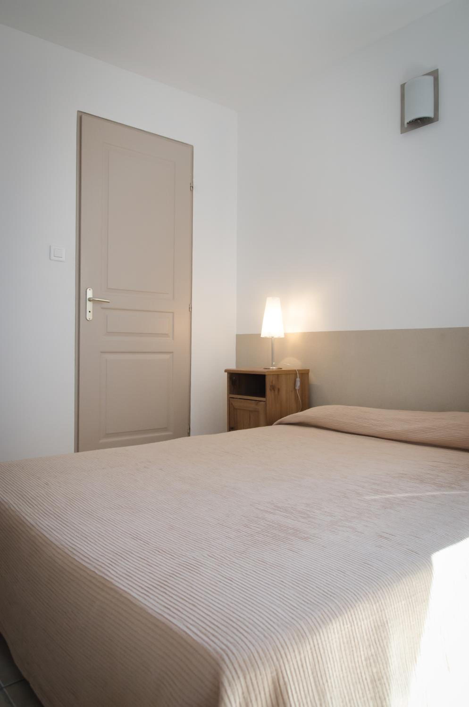 Two-Bedroom Apartment photo 3