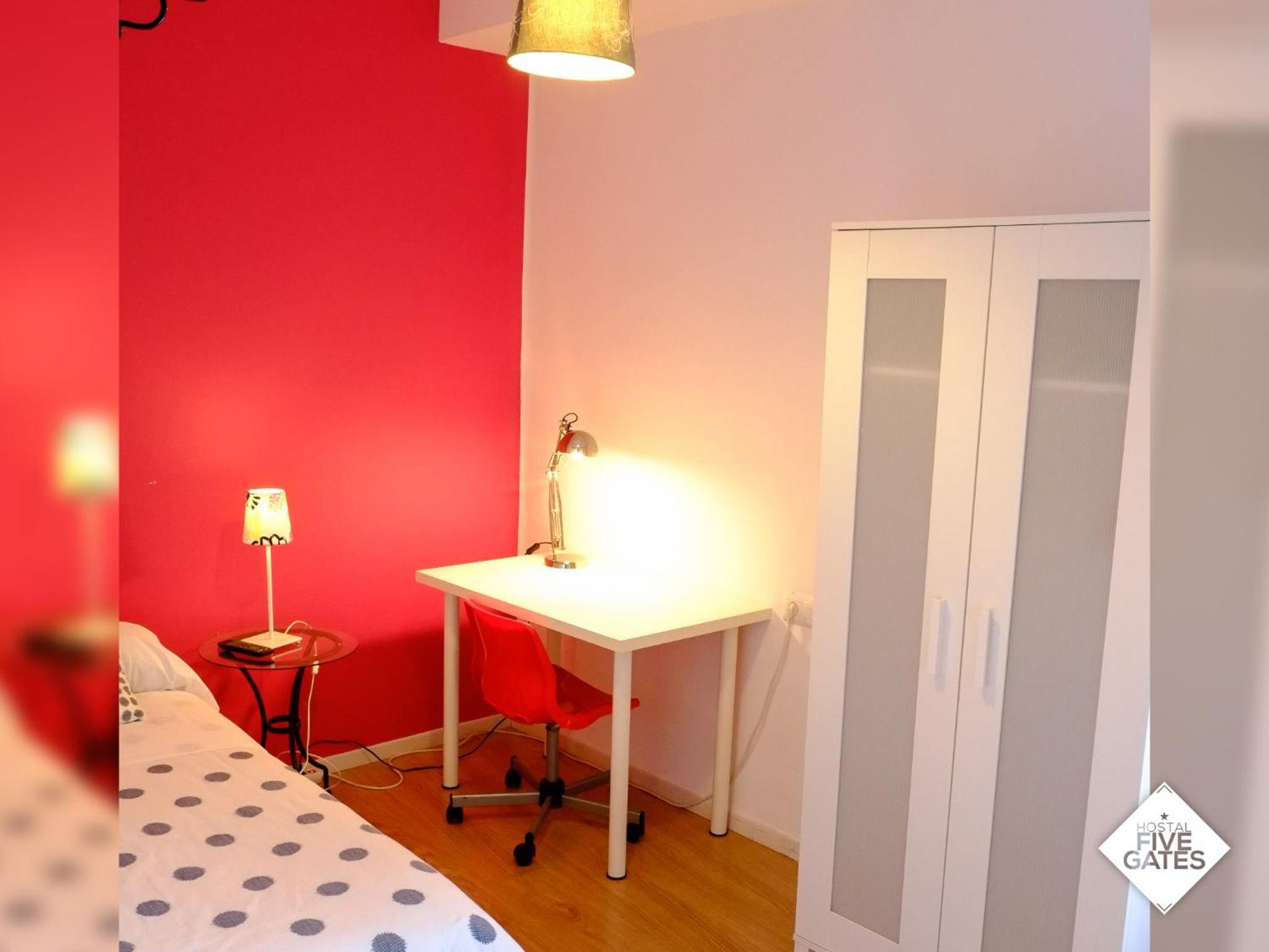 Single Room photo 2