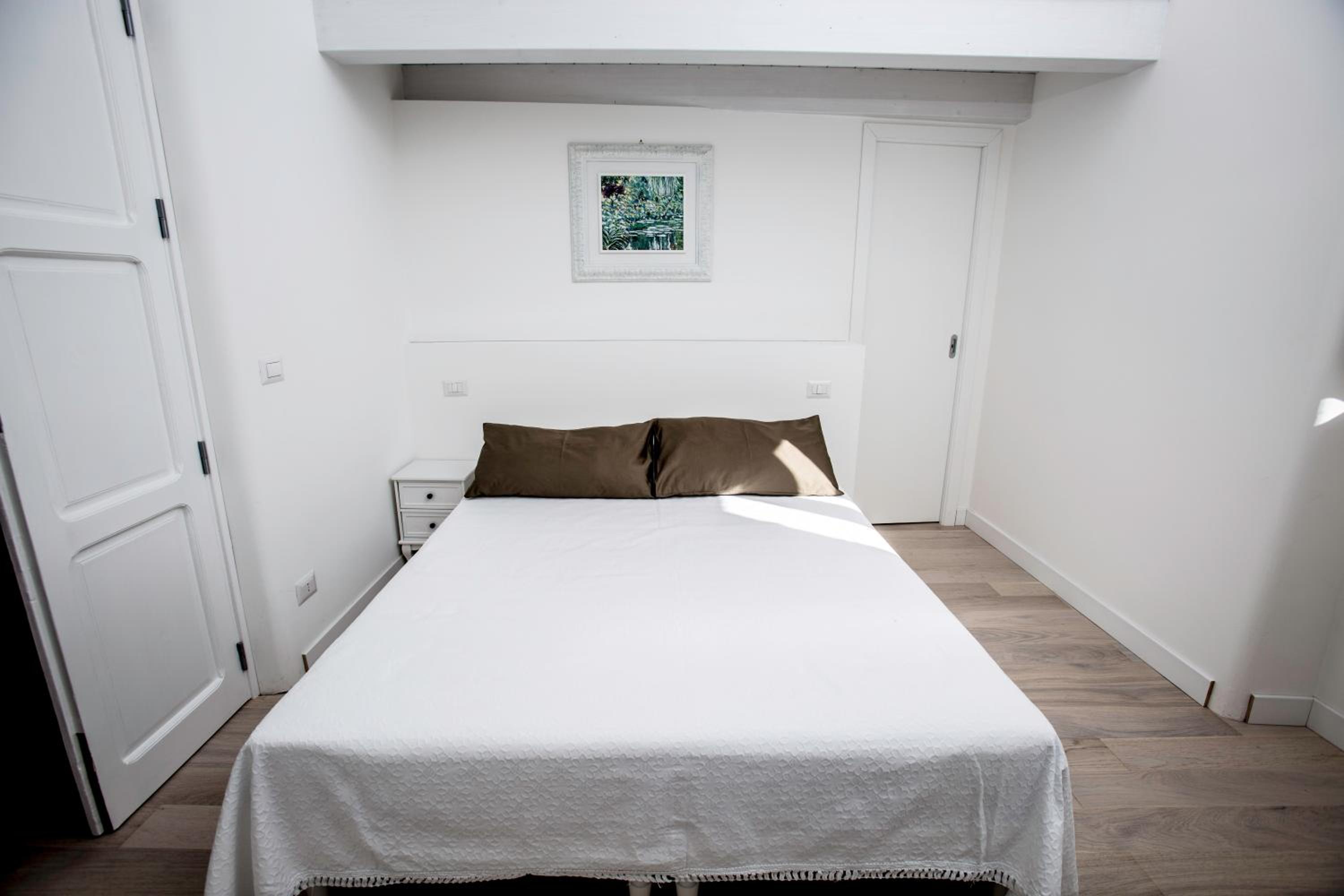 Apartment - Photo 1