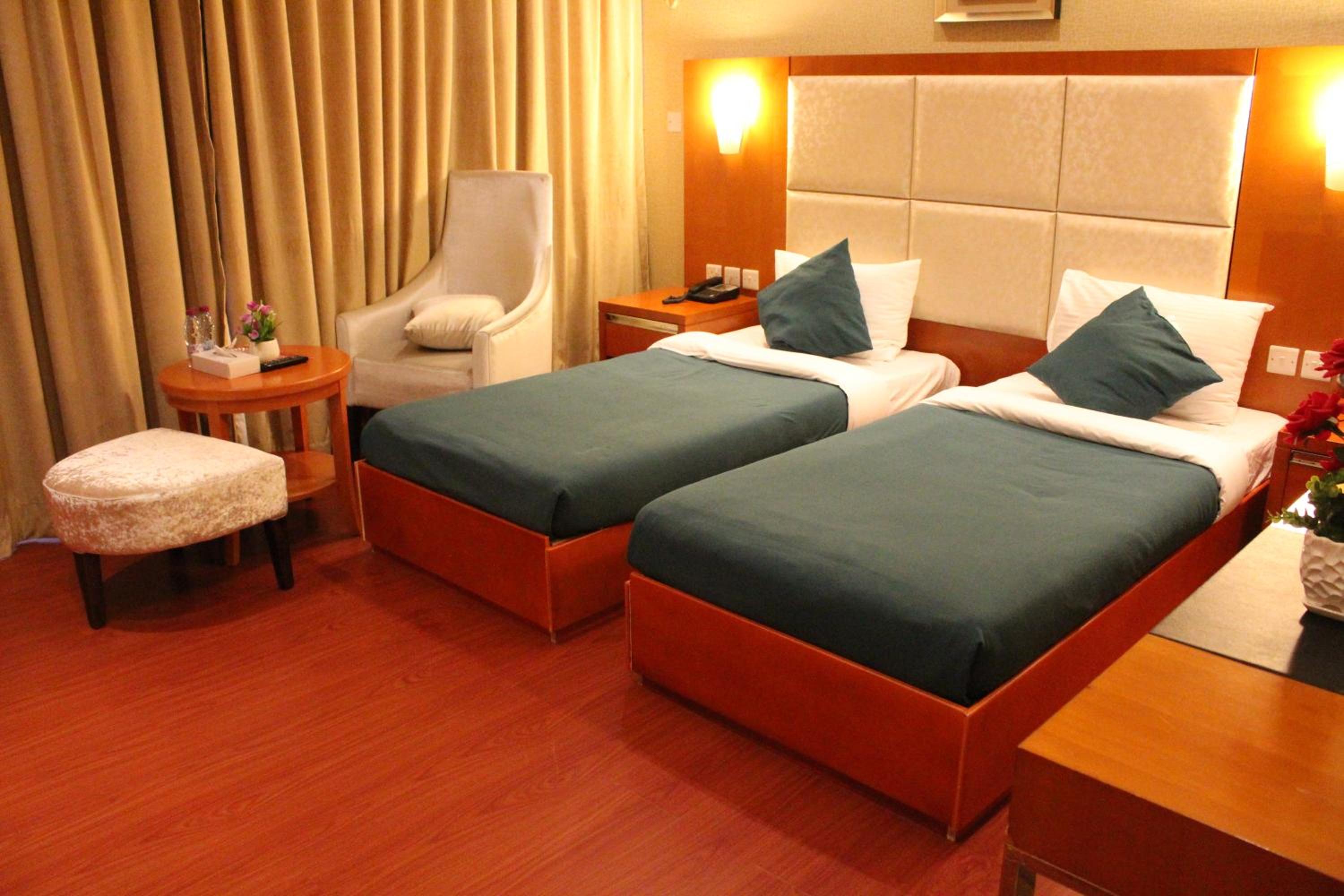 Standard Twin Room
