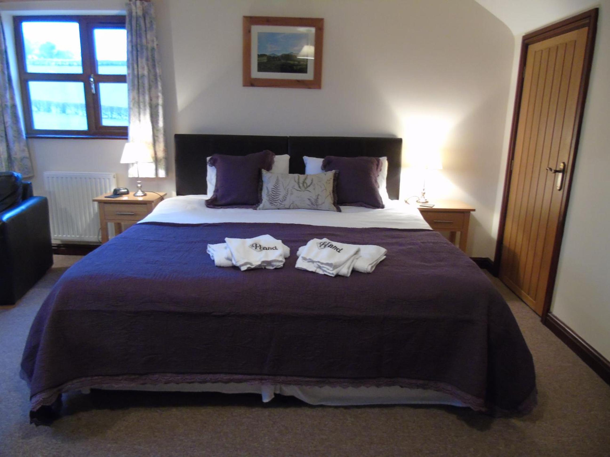 Double or Twin Room - Photo 6