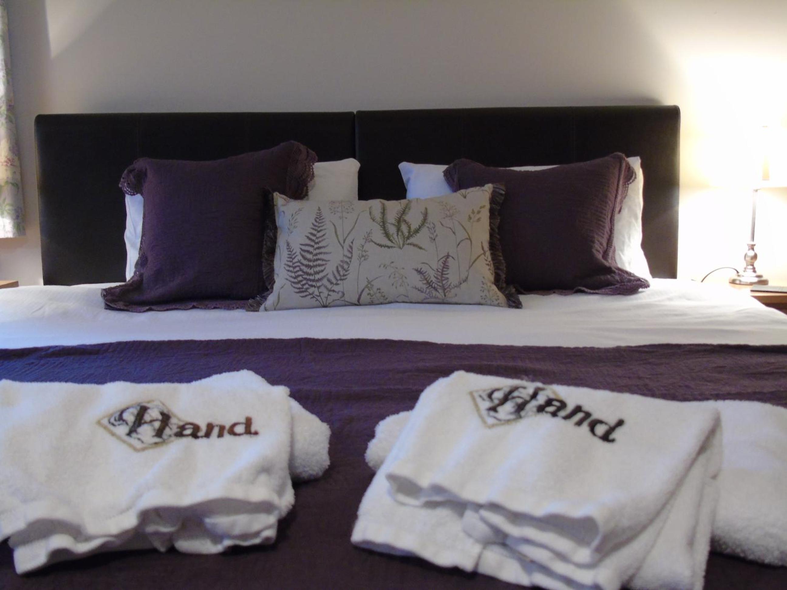 Double or Twin Room - Photo 4
