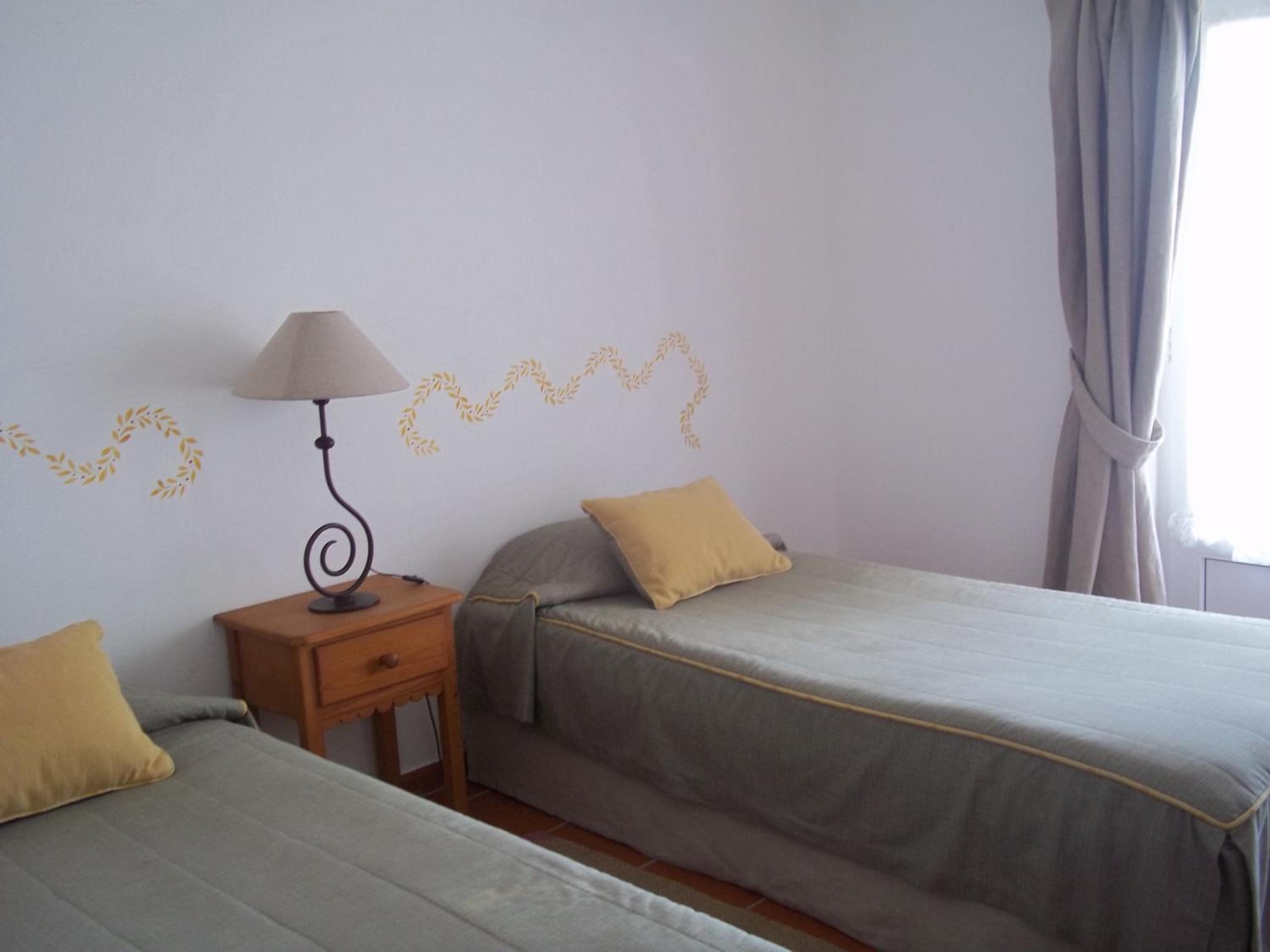 Standard Double or Twin Room - Photo 2
